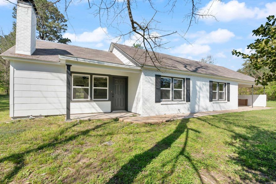 3 bed 2 bath home on 4 acres, remodeled and ready for its new owners! Updates include a roof that is approximately less than 2 years old, new HVAC and duct work, new water heater, interior and exterior paint, LVP flooring, stainless steel appliances, granite, tiled shower, and more! It also features a sunroom that is heated and cooled, as well as a carport. Agent owned.