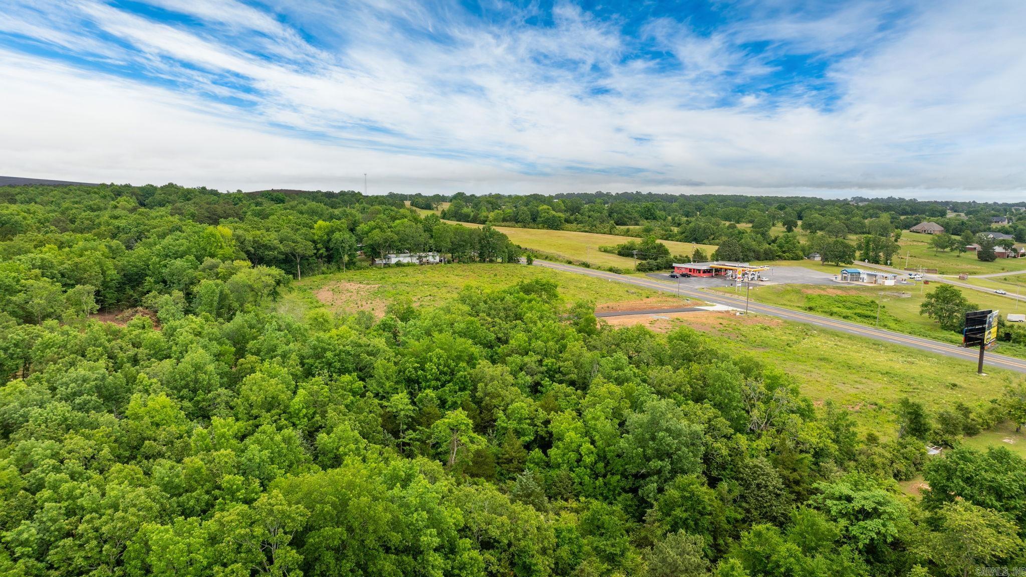 ULES WATSON PLACE - Commercial Sale