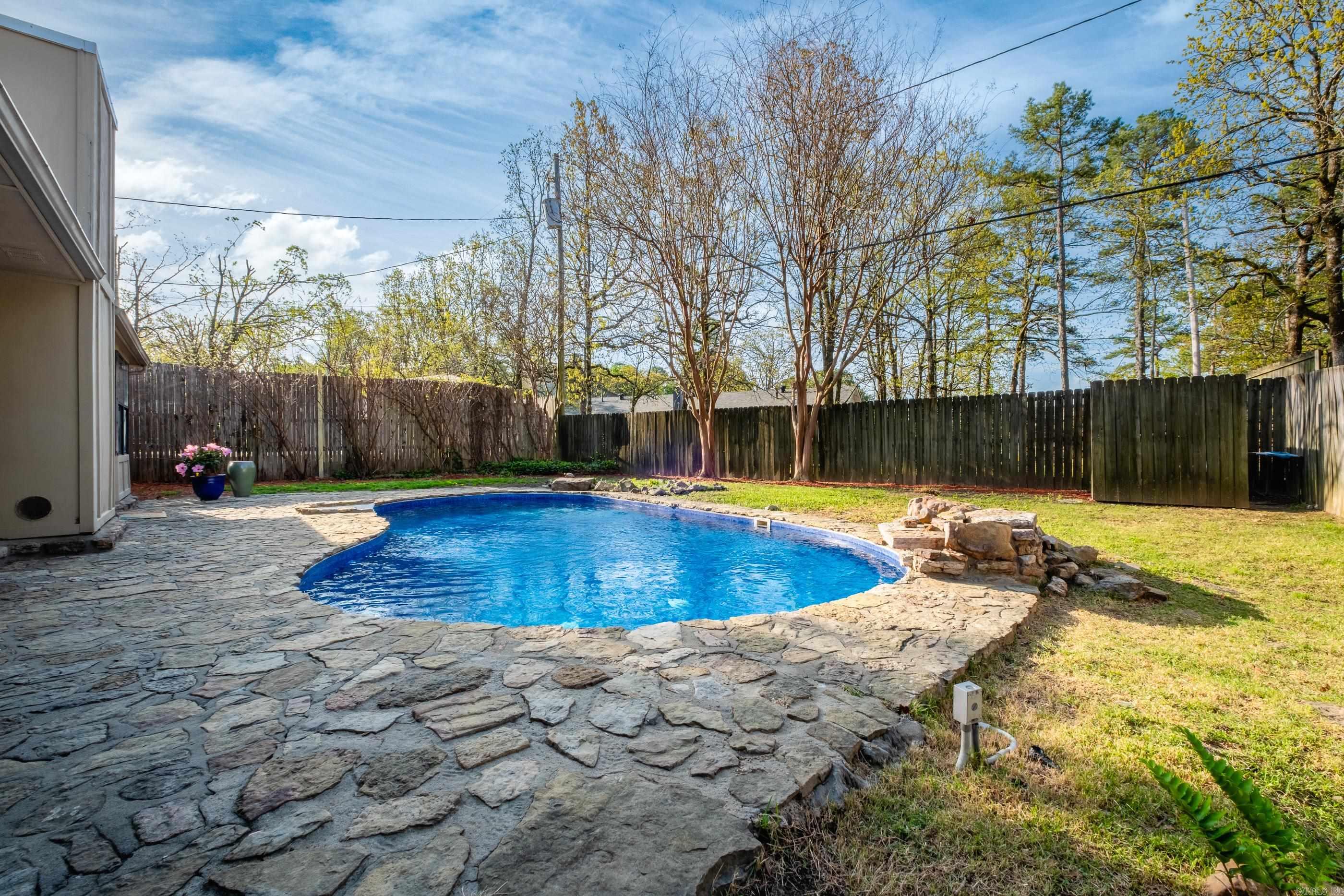 PLEASANT VIEW - Residential