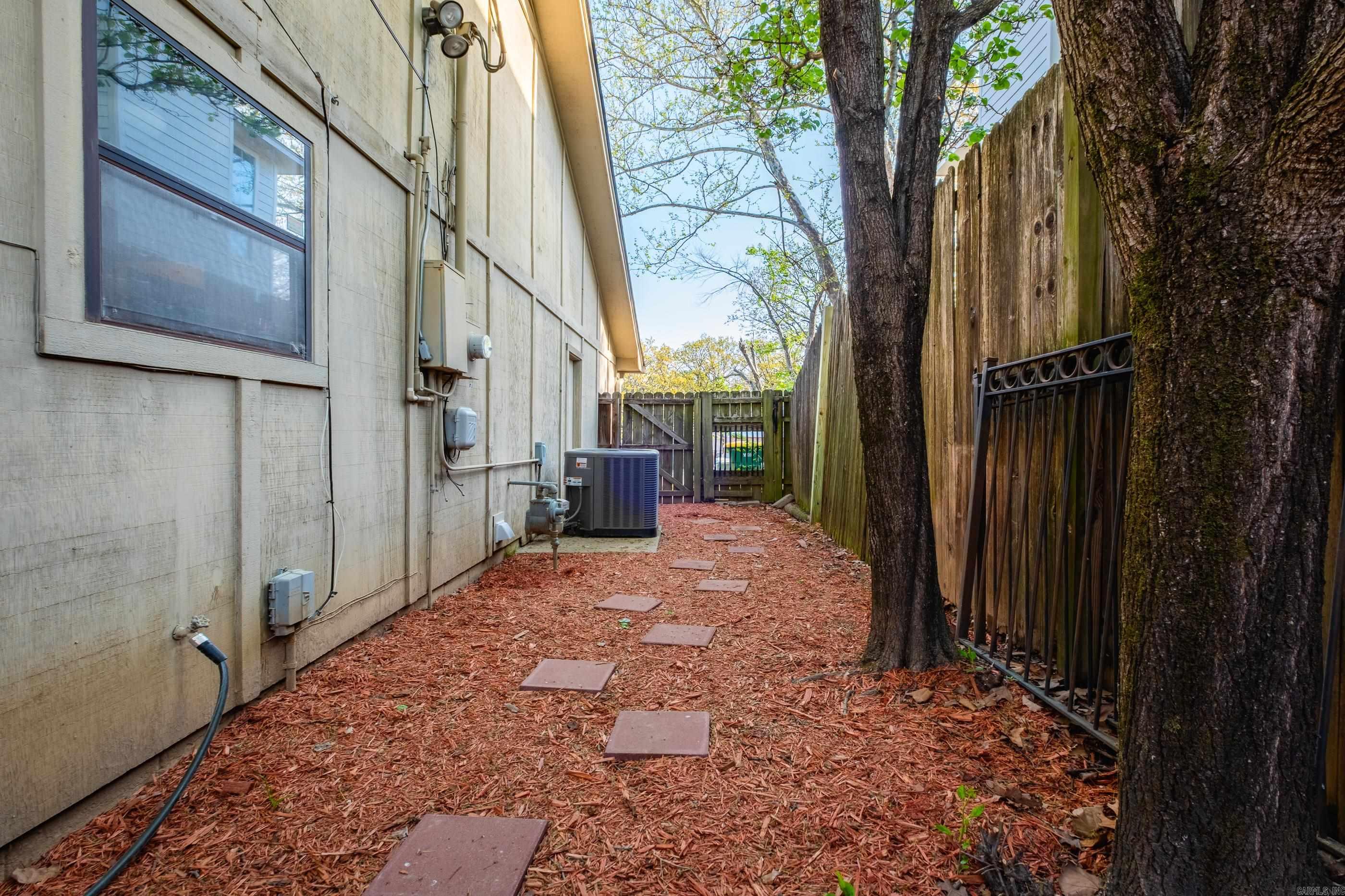 PLEASANT VIEW - Residential