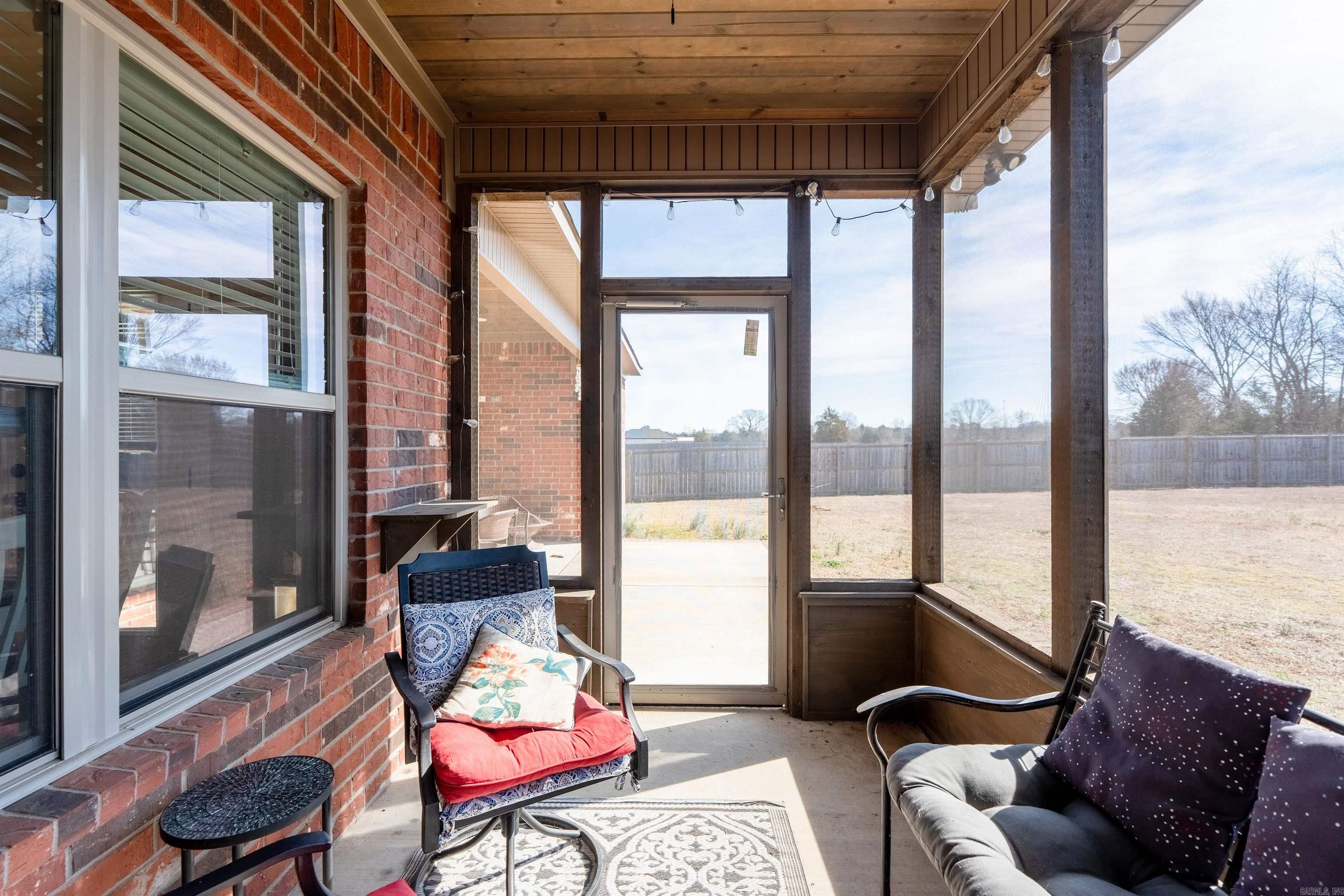 MARTHA'S FIELD - Residential