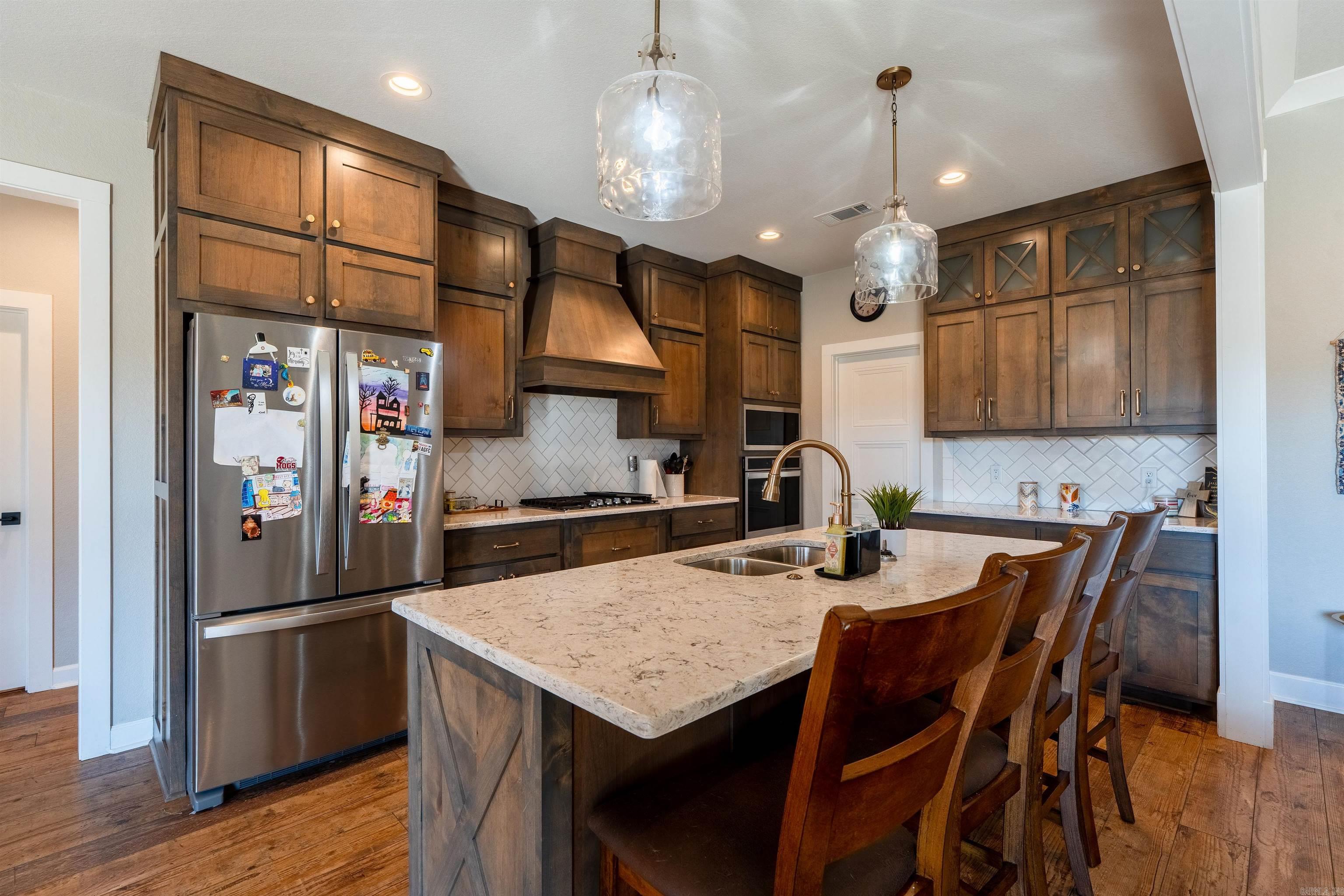 MARTHA'S FIELD - Residential