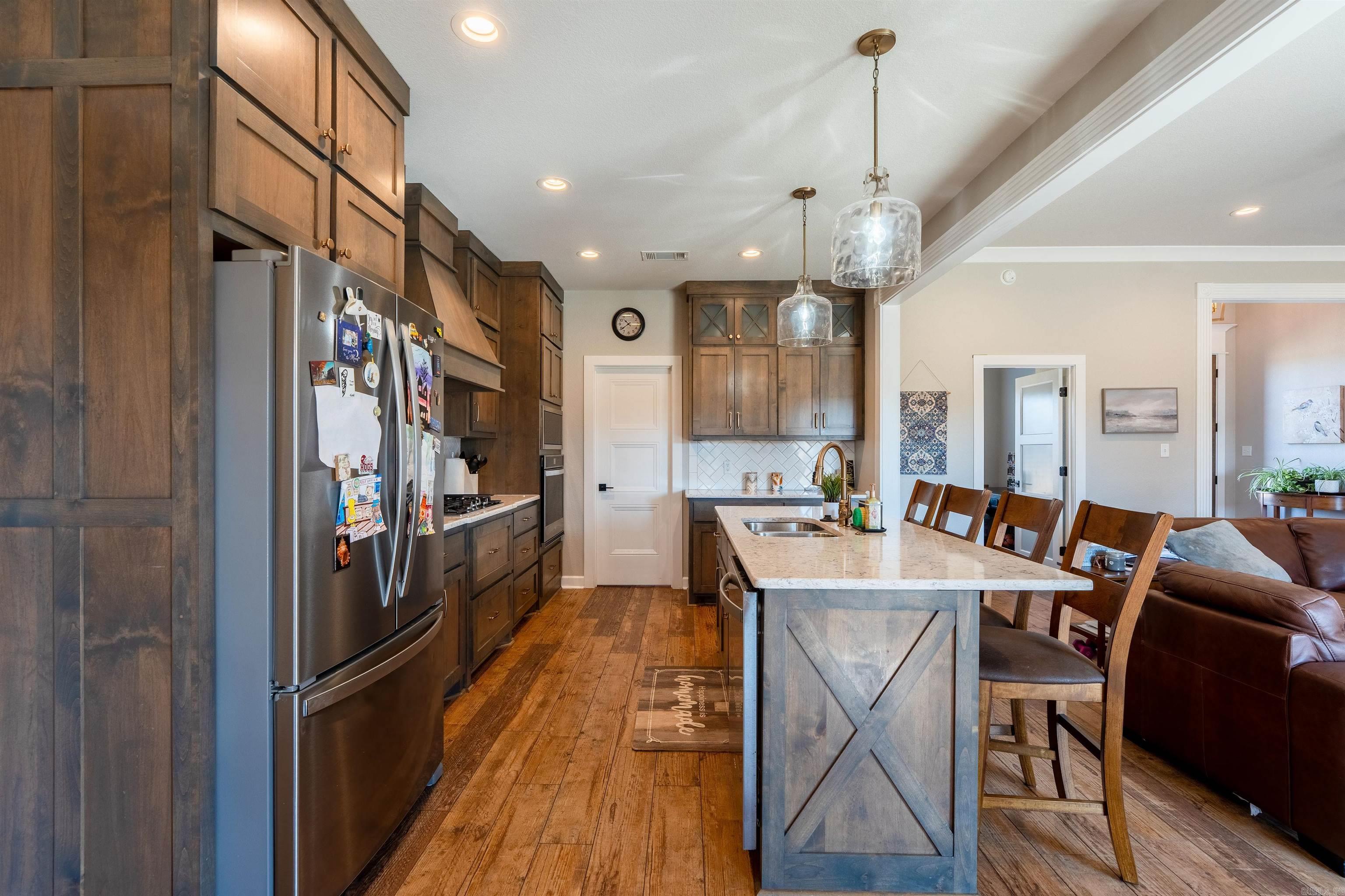 MARTHA'S FIELD - Residential