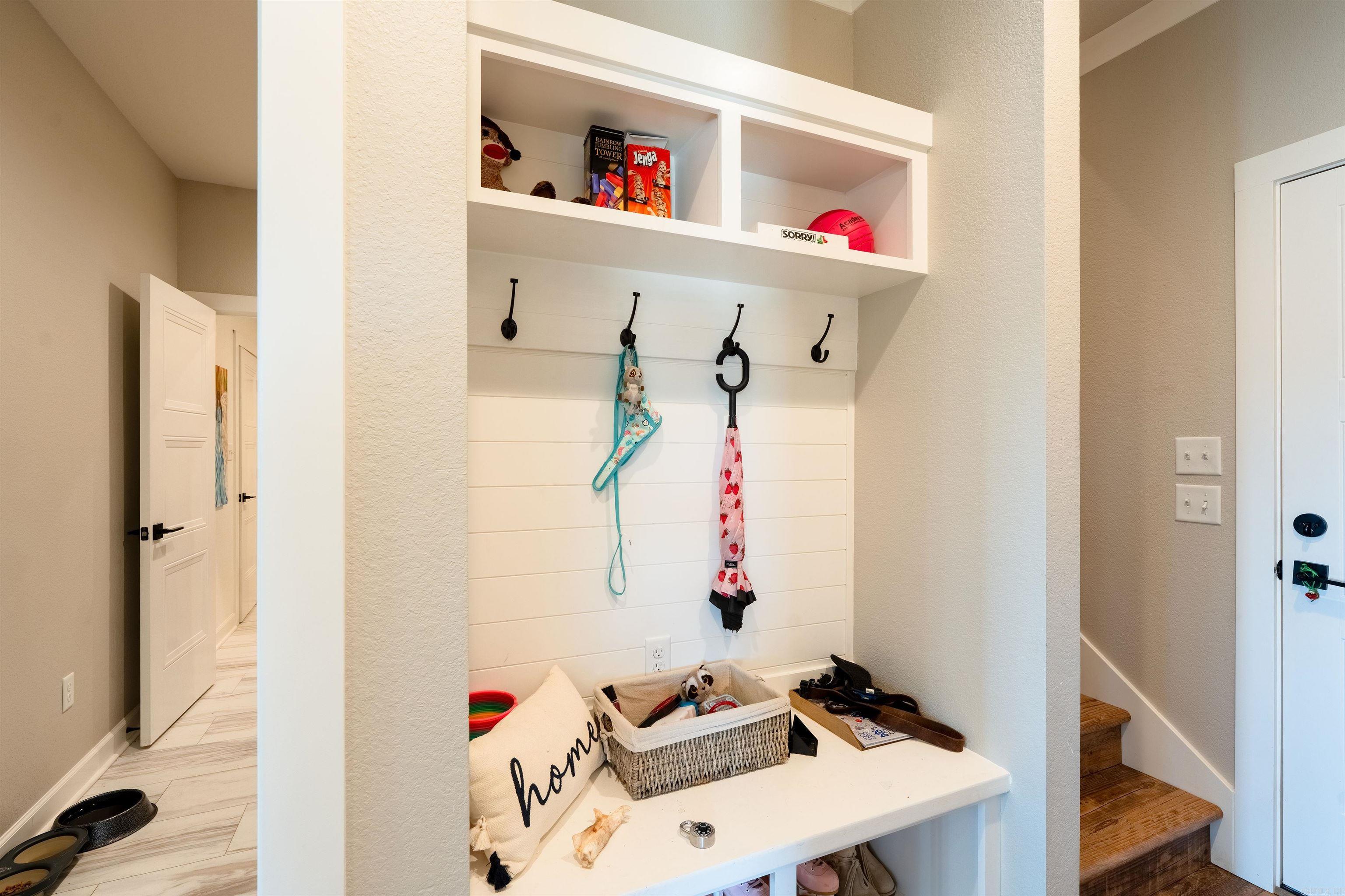 MARTHA'S FIELD - Residential