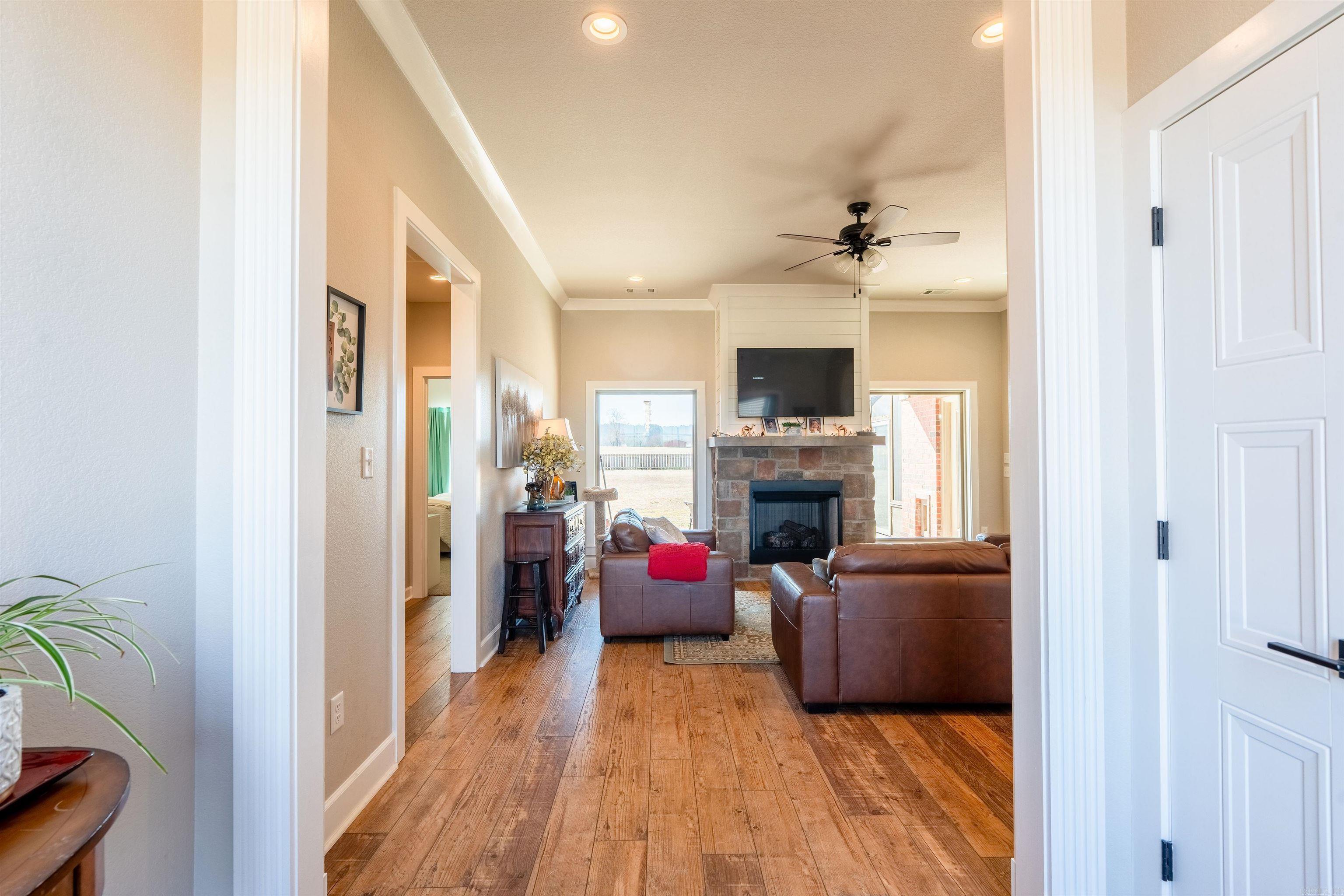 MARTHA'S FIELD - Residential