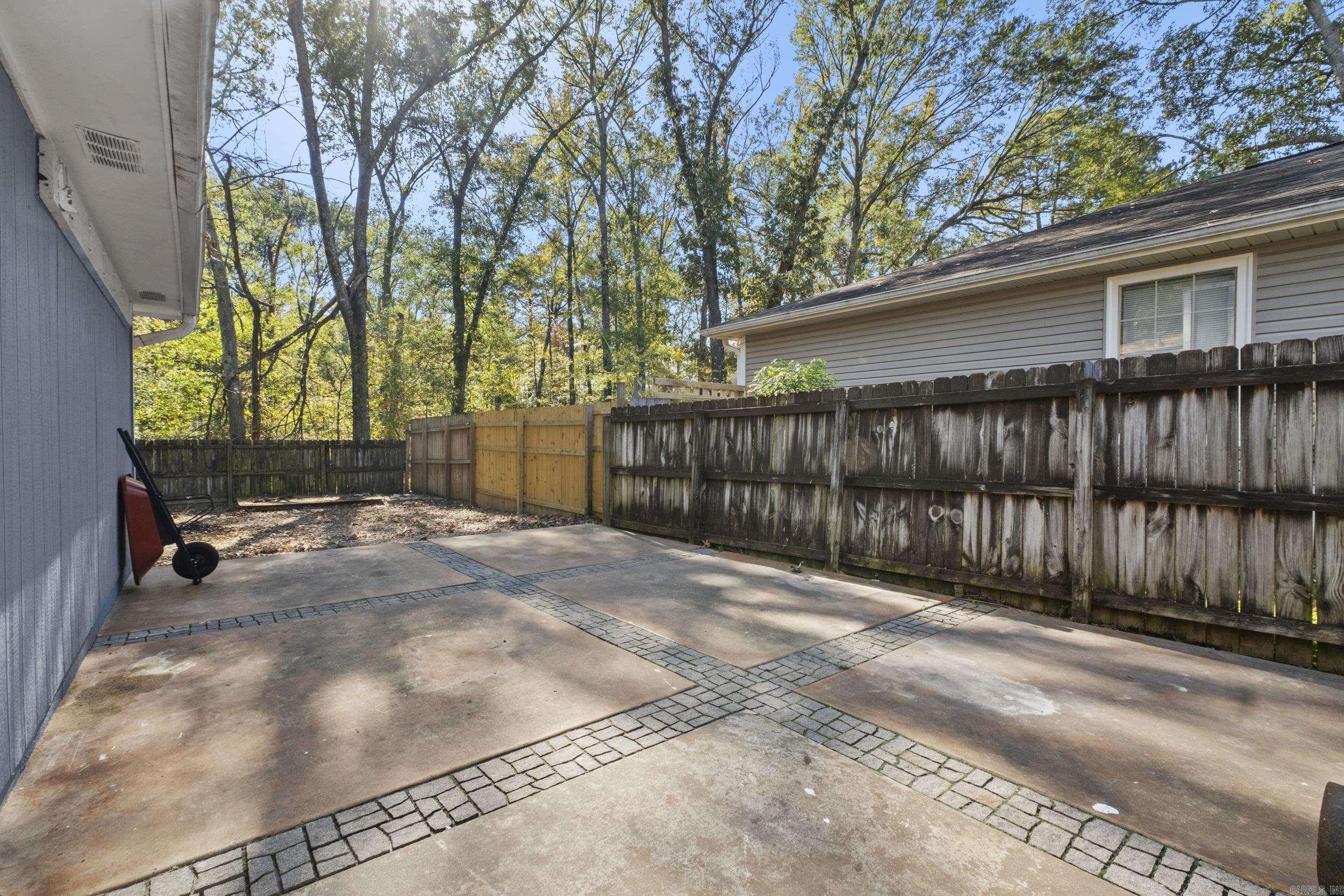 CRYSTAL VALLEY MANOR - Residential