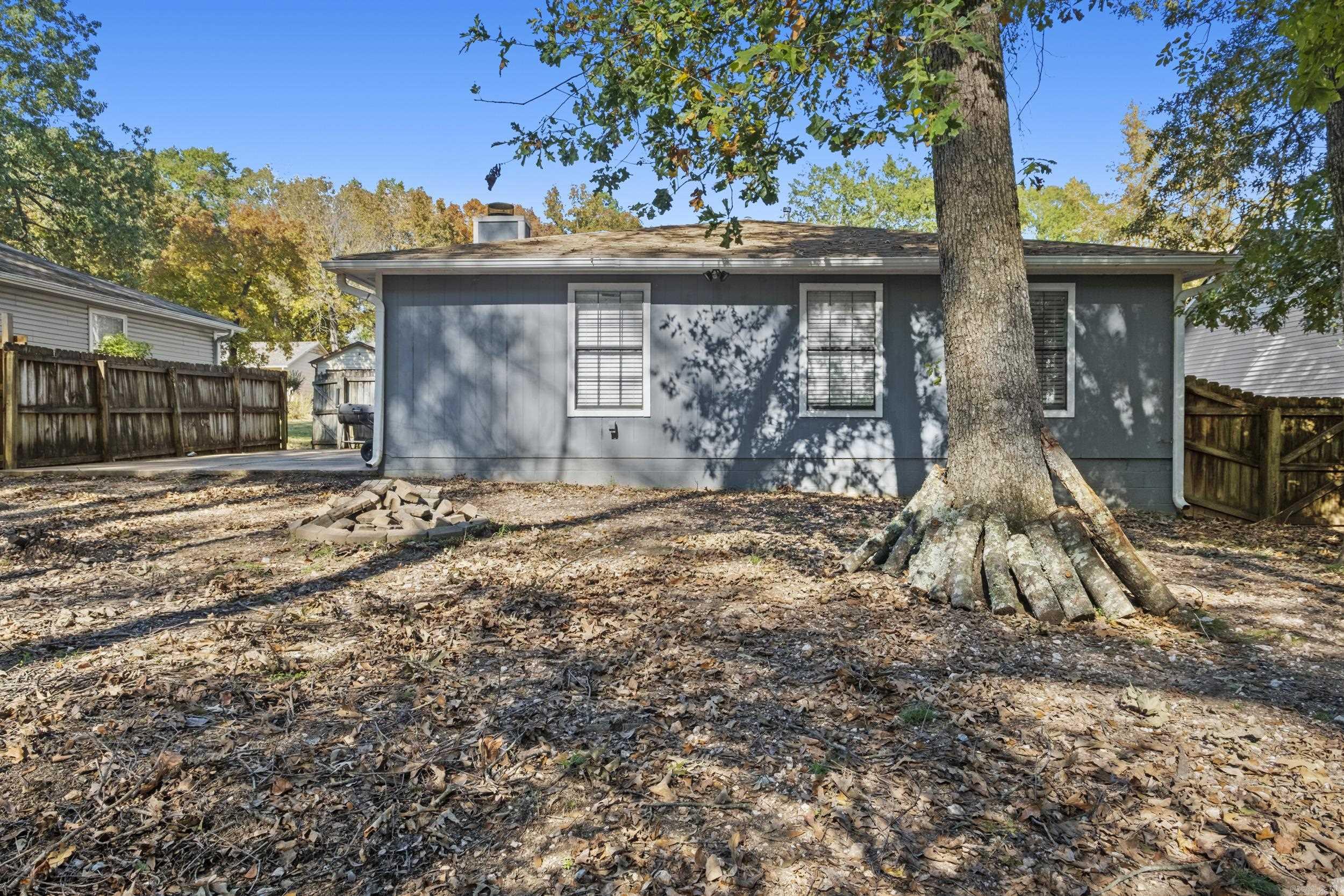 CRYSTAL VALLEY MANOR - Residential