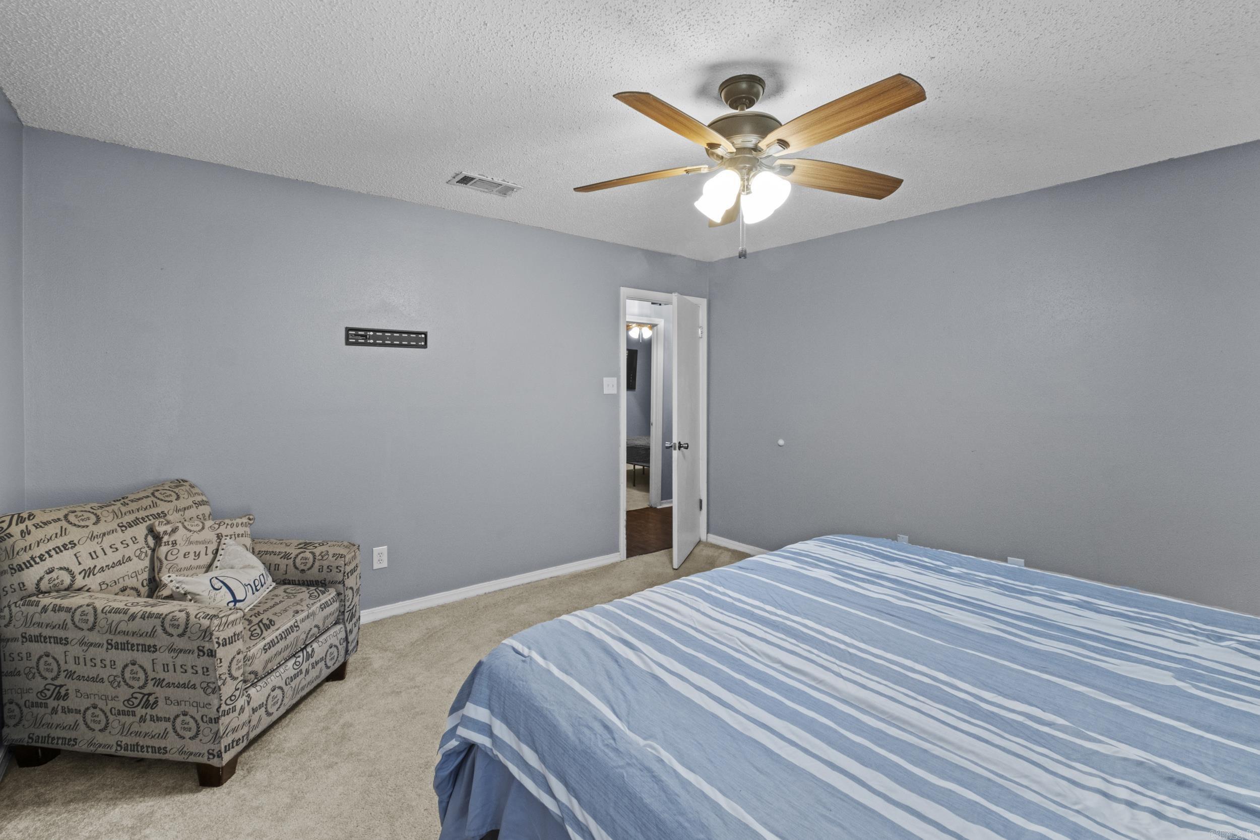 CRYSTAL VALLEY MANOR - Residential