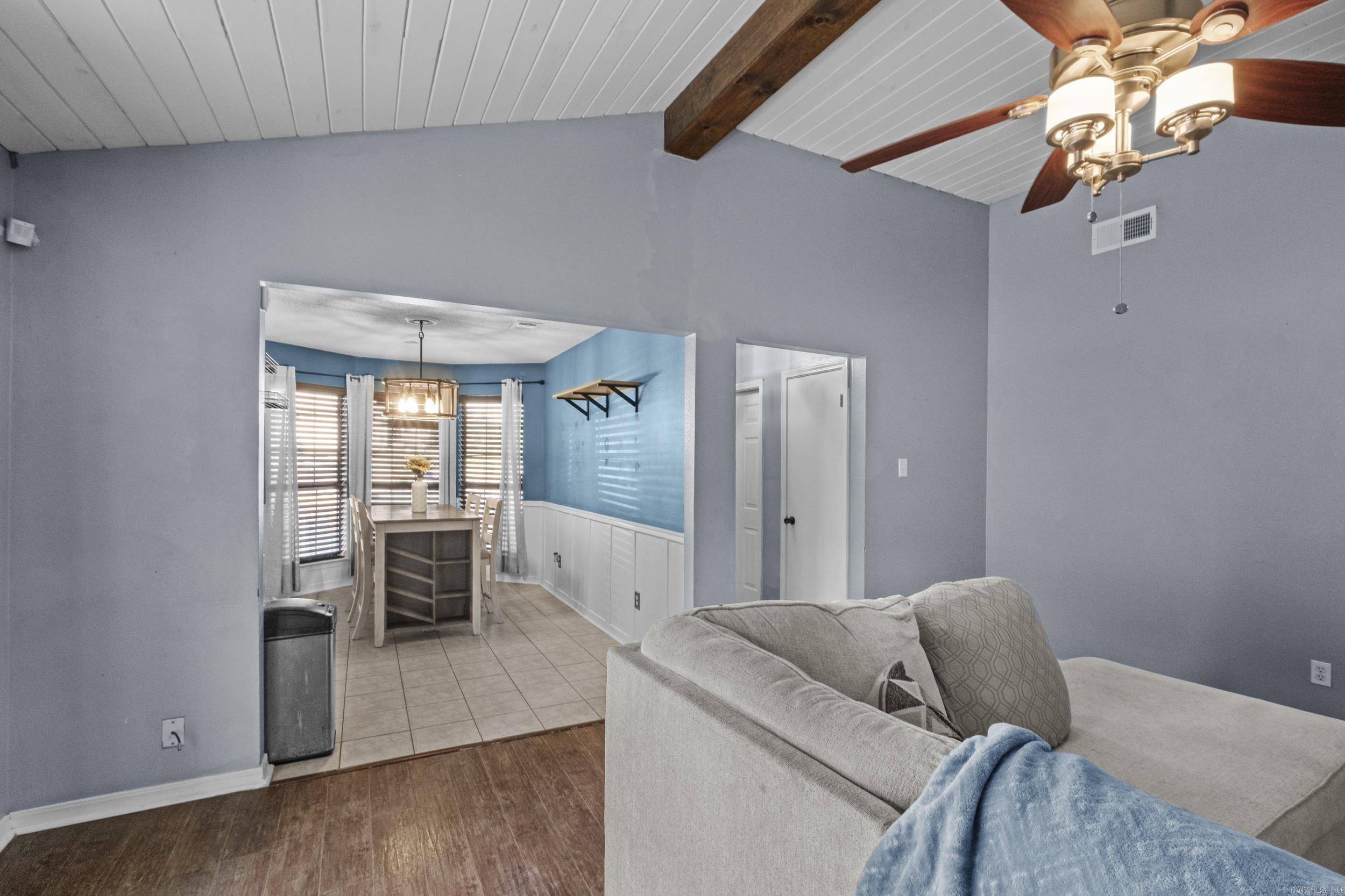 CRYSTAL VALLEY MANOR - Residential