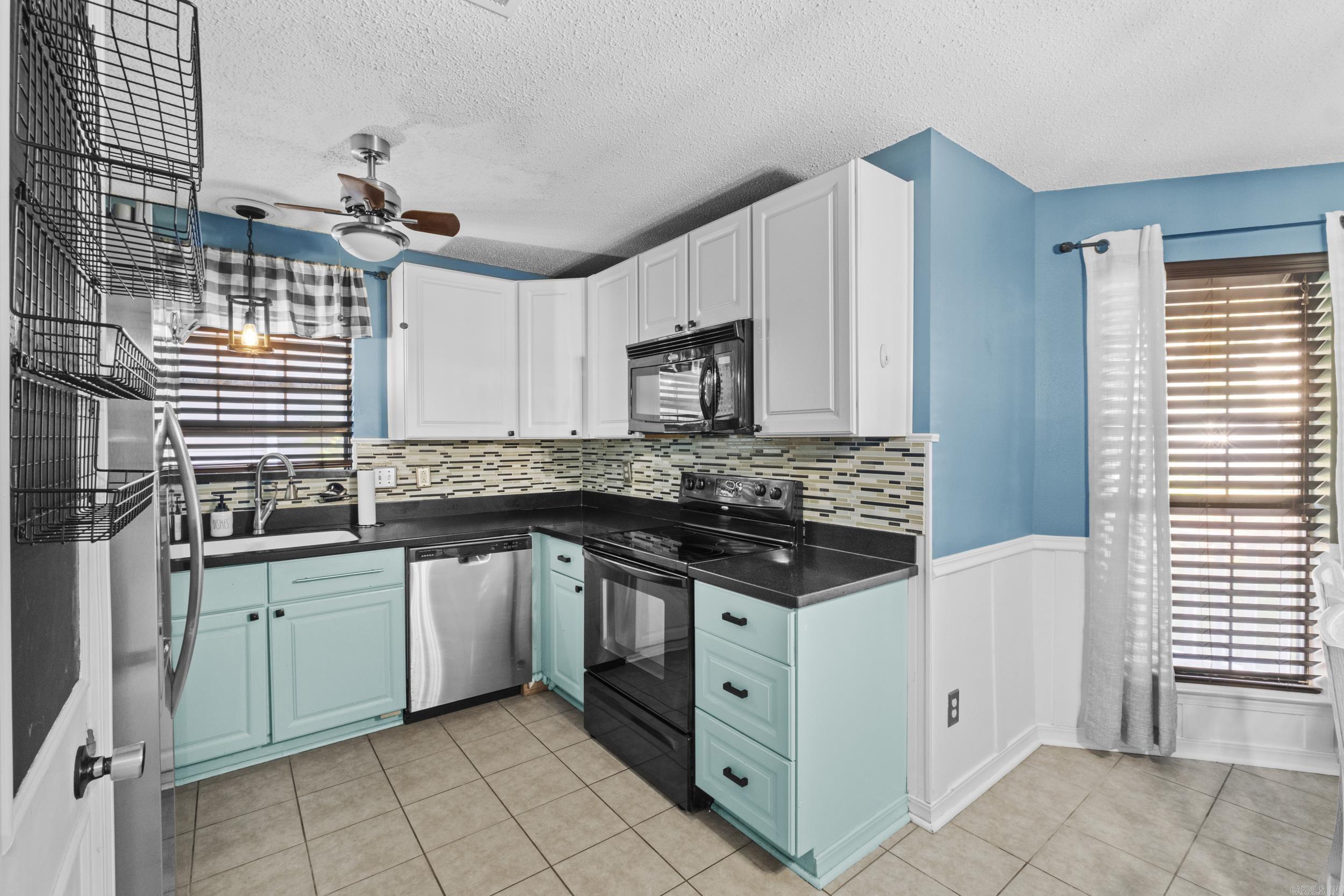 CRYSTAL VALLEY MANOR - Residential