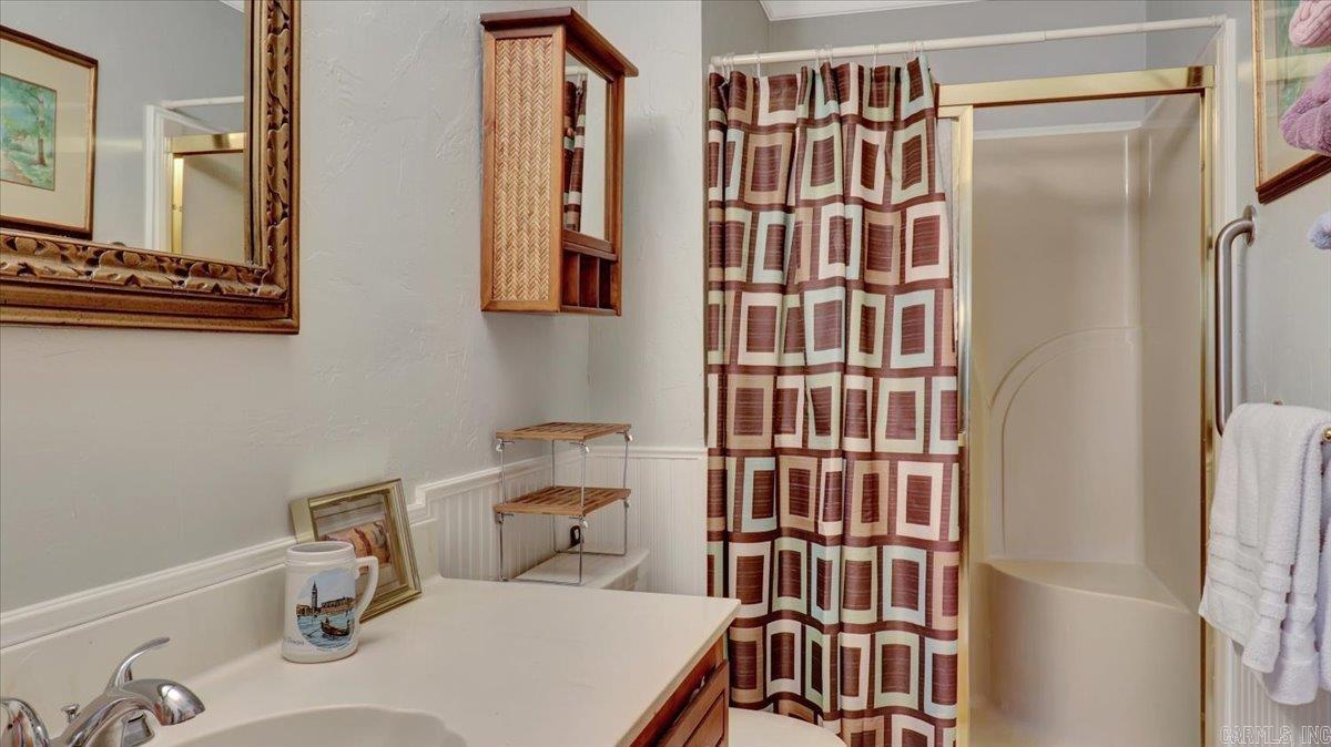 OAKLAWN VILLAGE EAST HPR - Residential