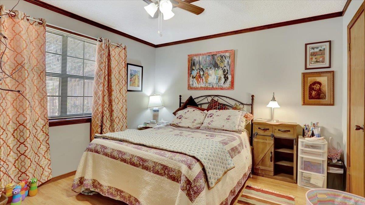 OAKLAWN VILLAGE EAST HPR - Residential