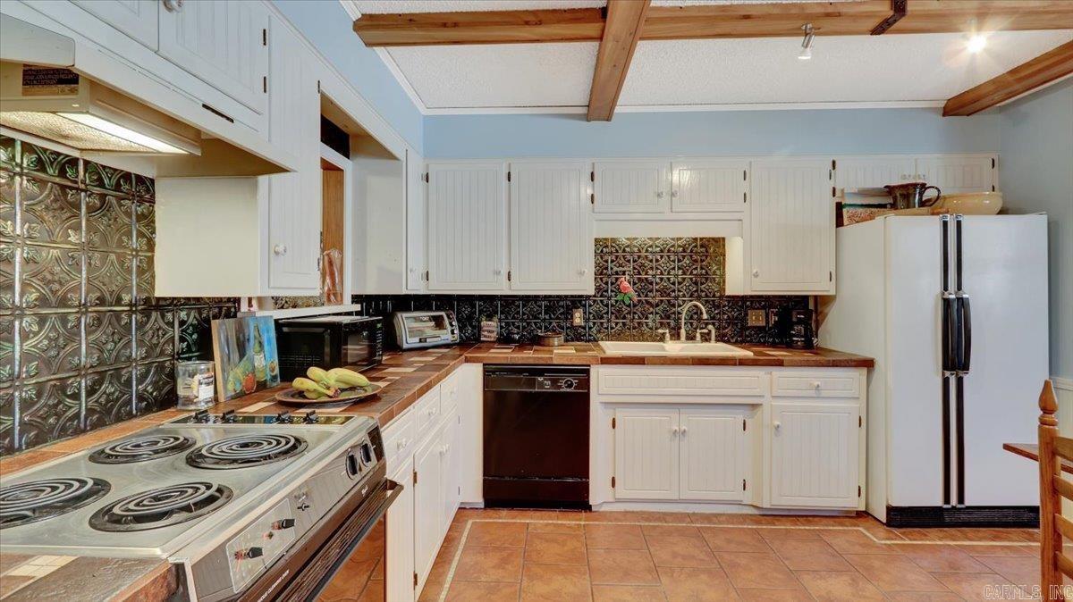 OAKLAWN VILLAGE EAST HPR - Residential