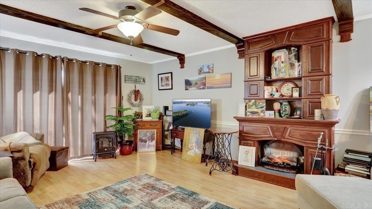 OAKLAWN VILLAGE EAST HPR - Residential