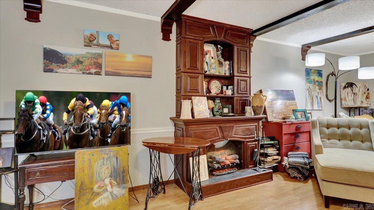 OAKLAWN VILLAGE EAST HPR - Residential