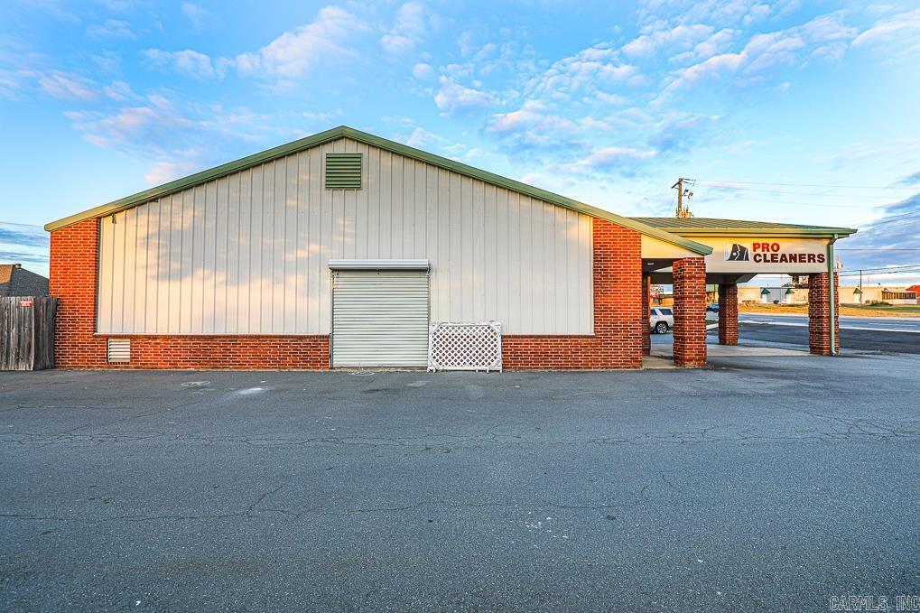 Metes & Bounds - Commercial Sale