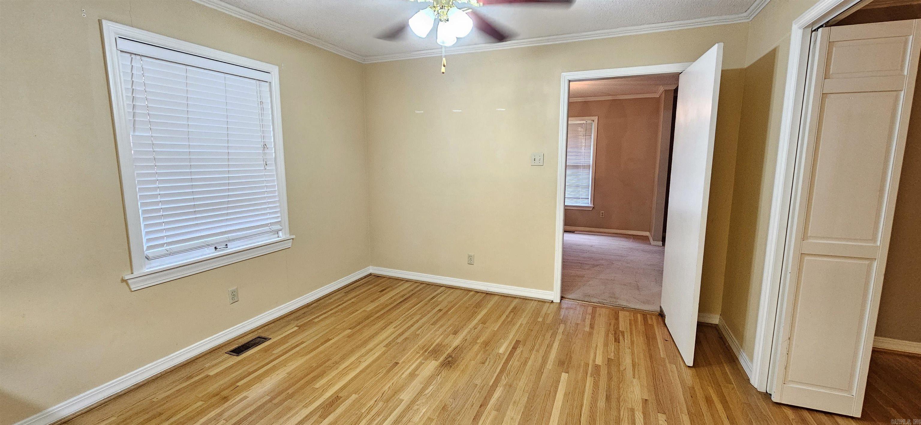 Leawood Manor - Residential Lease