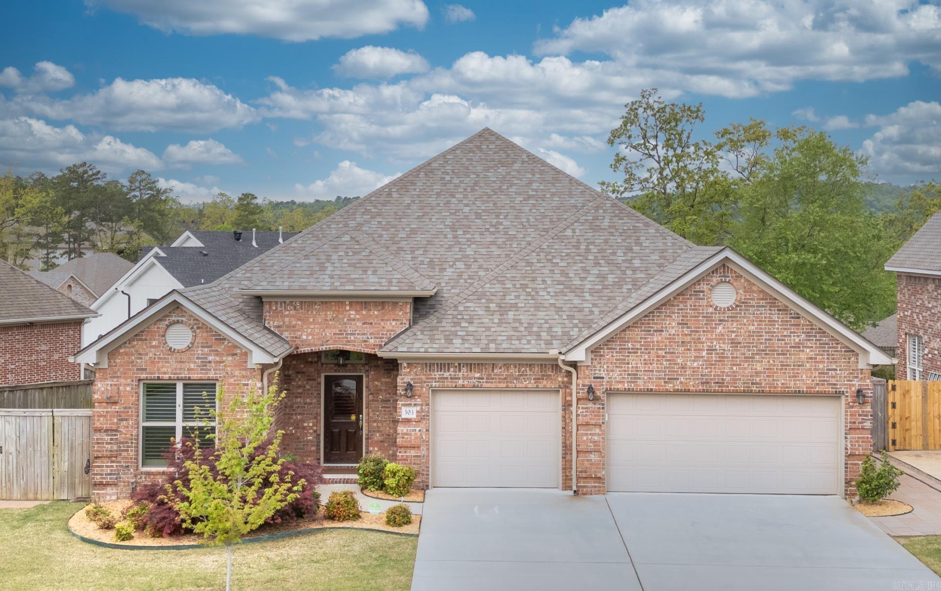 CHENAL VALLEY EPERNAY PLACE - Residential