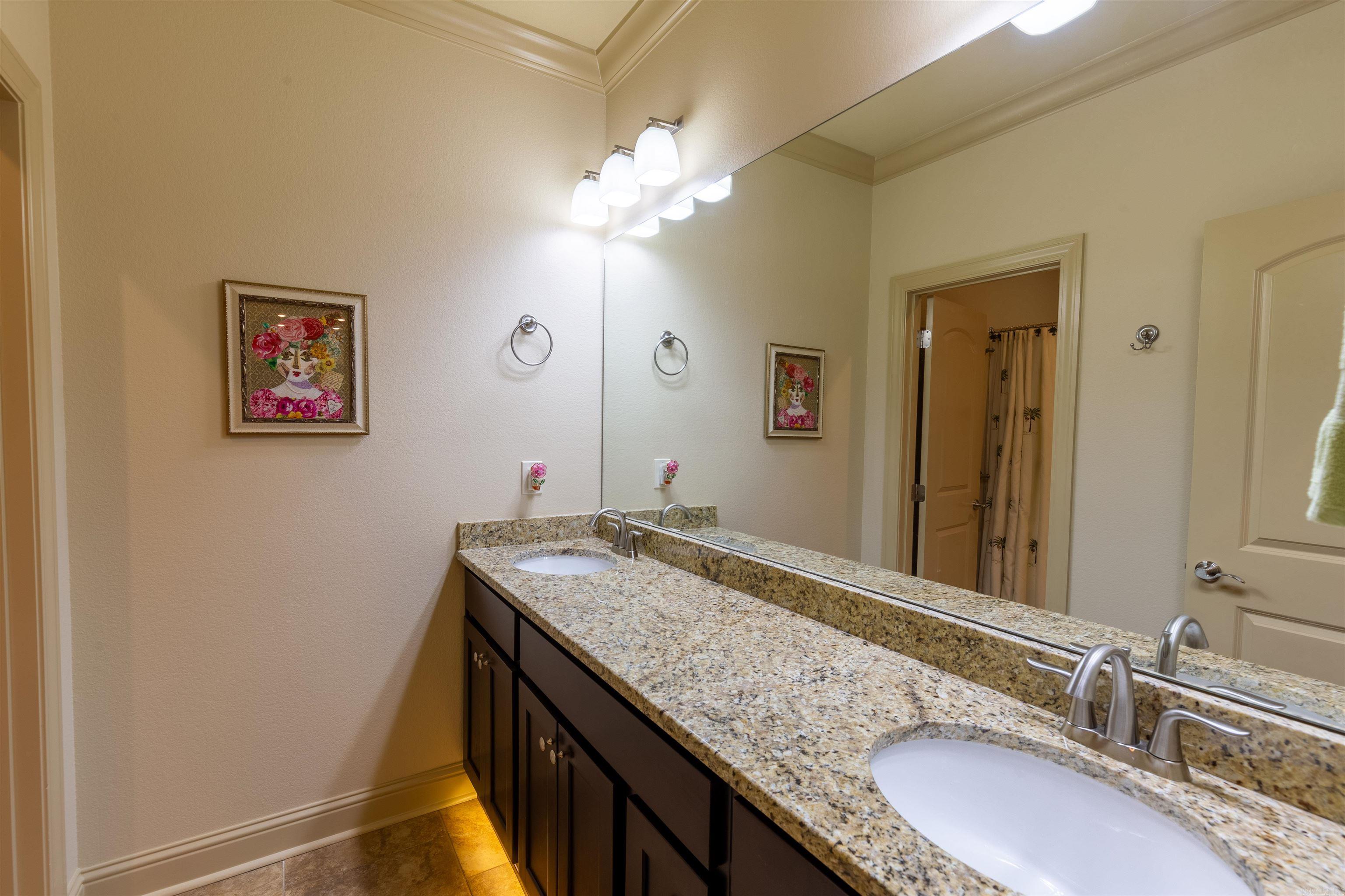 CHENAL VALLEY EPERNAY PLACE - Residential