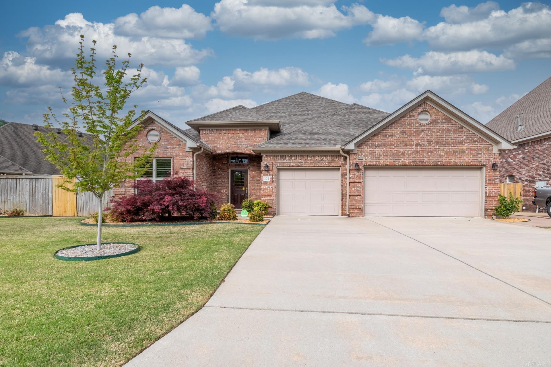 CHENAL VALLEY EPERNAY PLACE - Residential