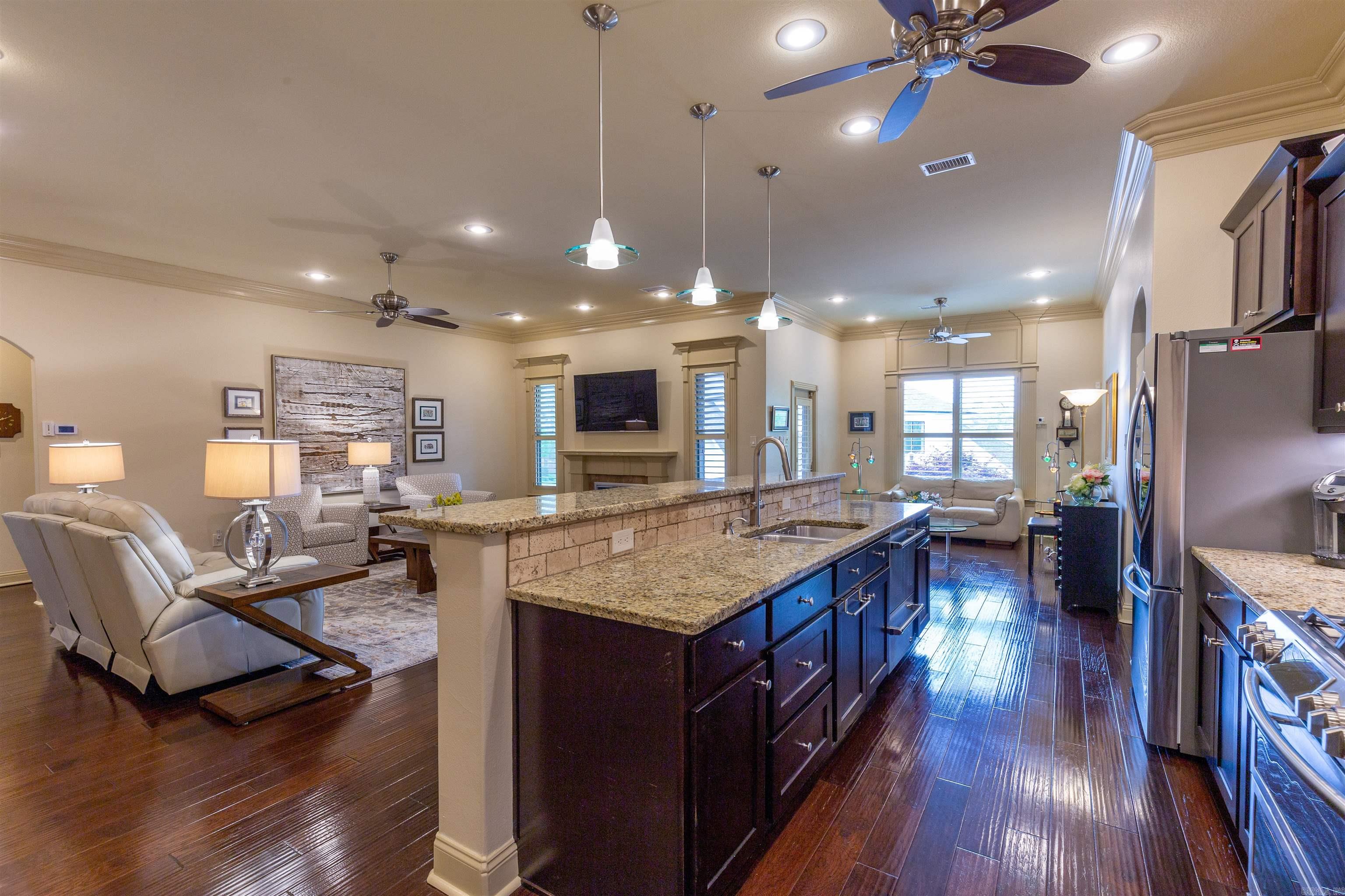 CHENAL VALLEY EPERNAY PLACE - Residential