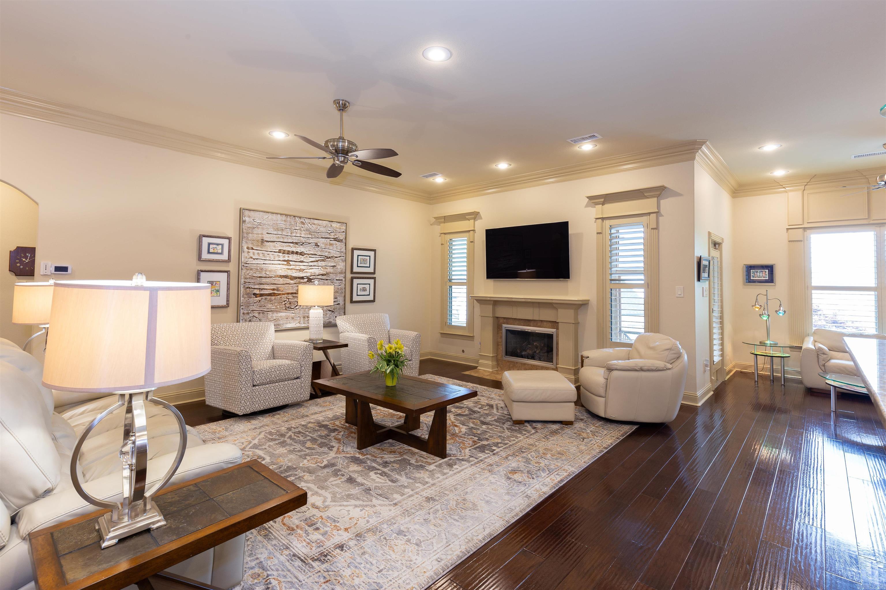 CHENAL VALLEY EPERNAY PLACE - Residential