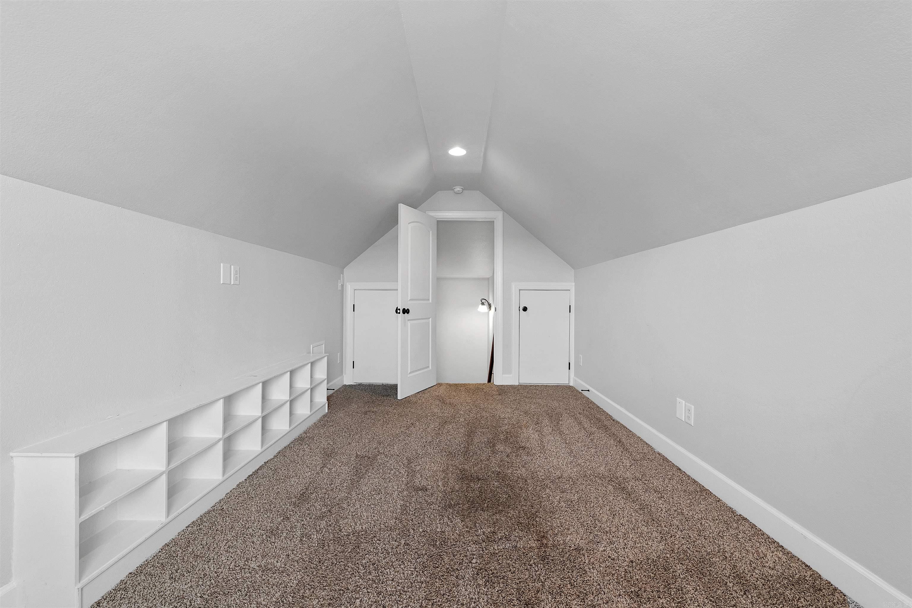 CREEKSIDE ADDN - Residential