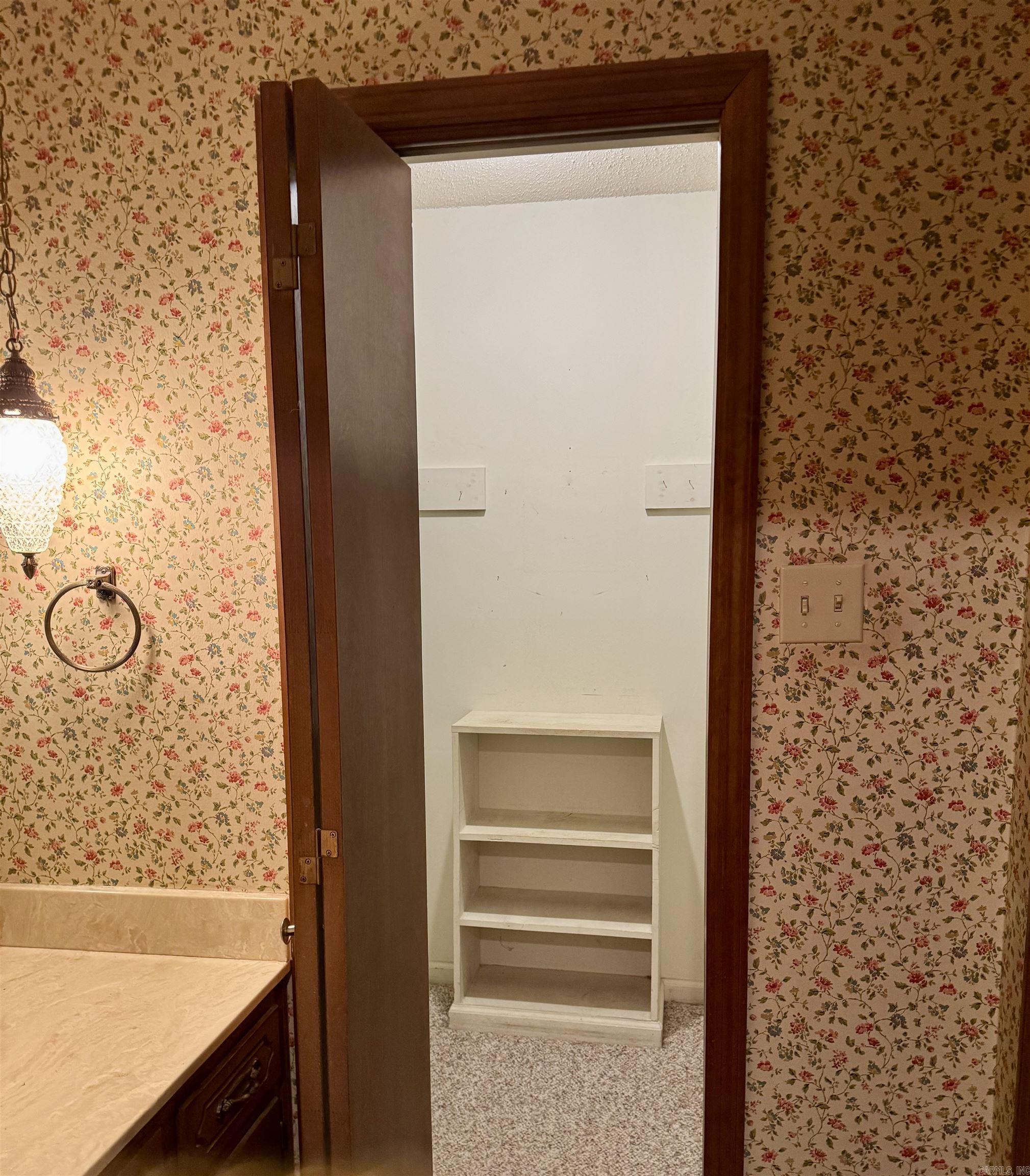 GREEN HILLS - Residential