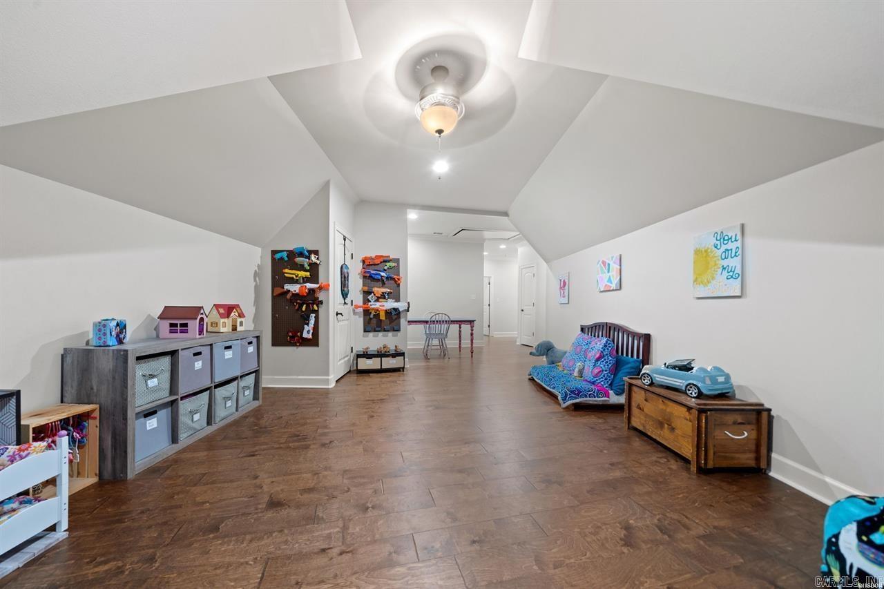 Red Oak Ridge - Residential