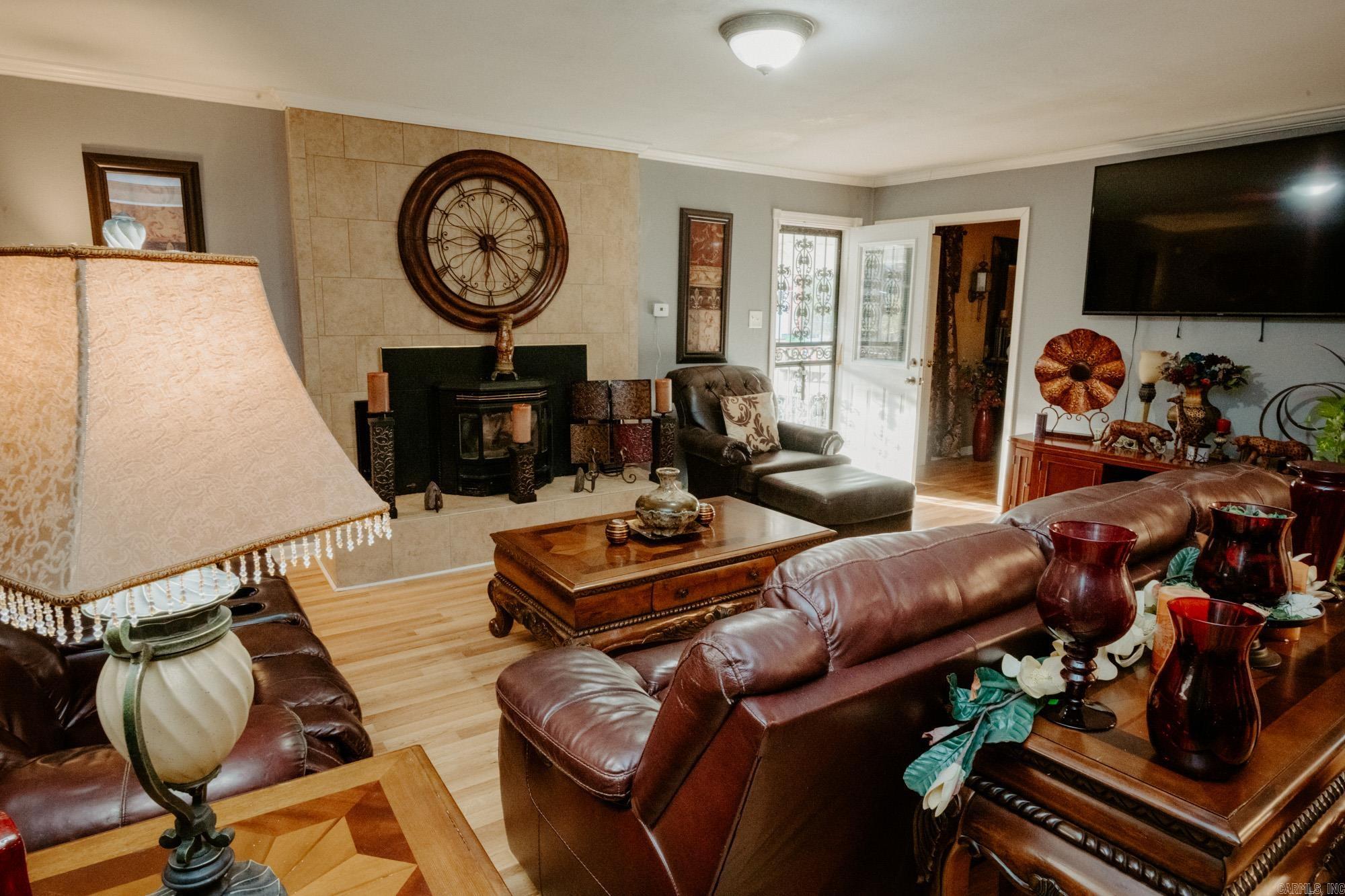 SOUTH LAKEVIEW - Residential