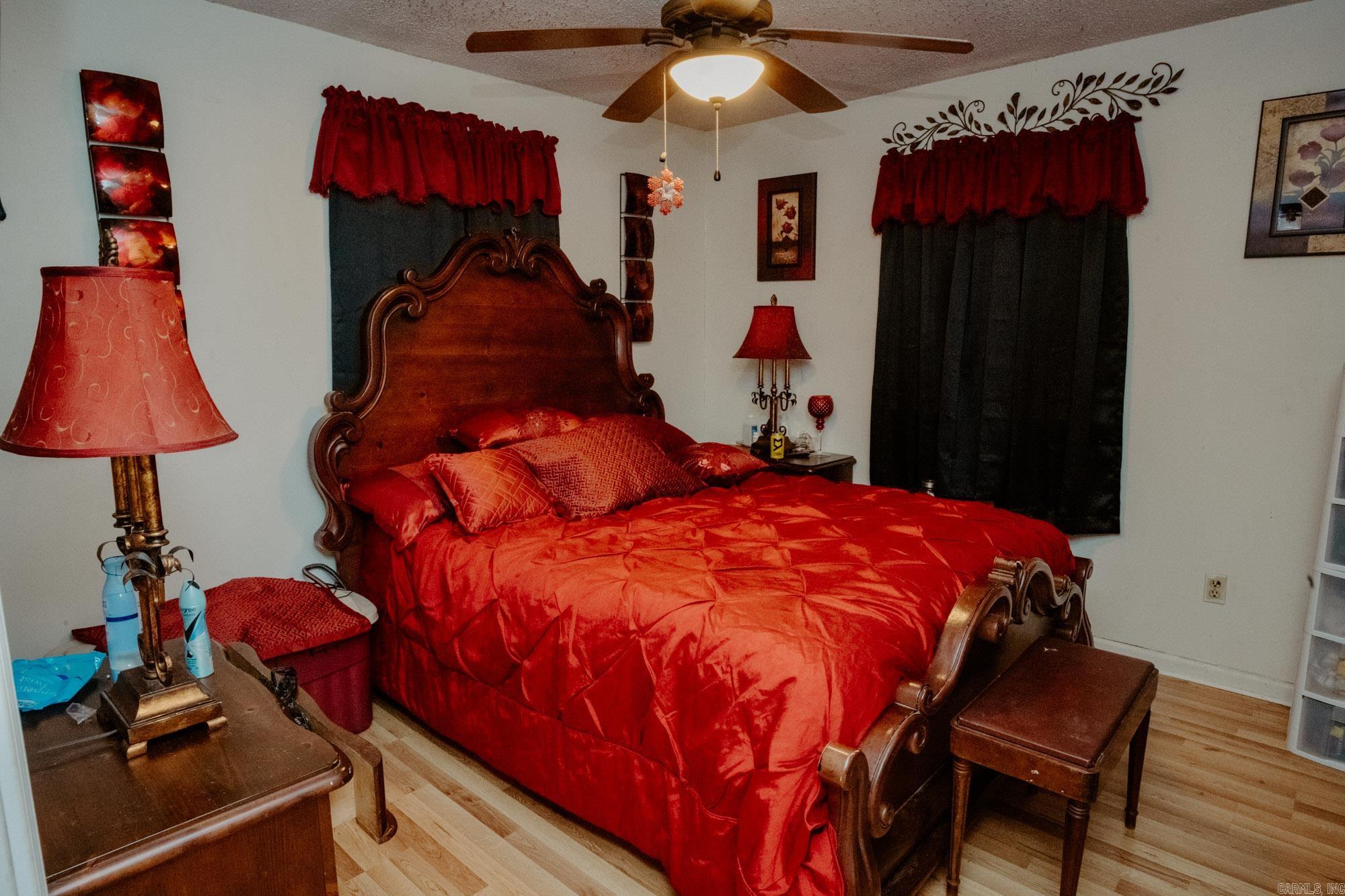 SOUTH LAKEVIEW - Residential