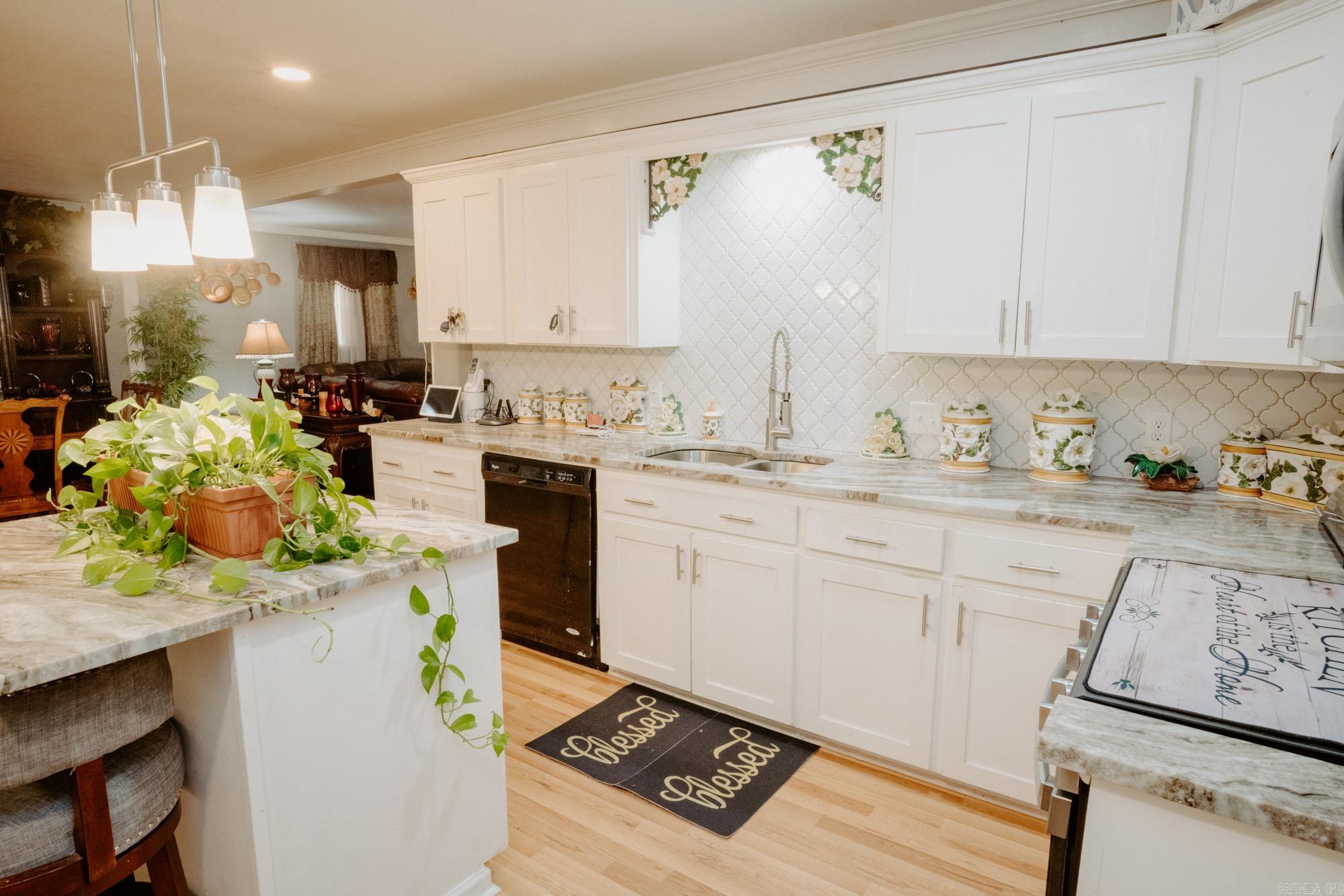 SOUTH LAKEVIEW - Residential