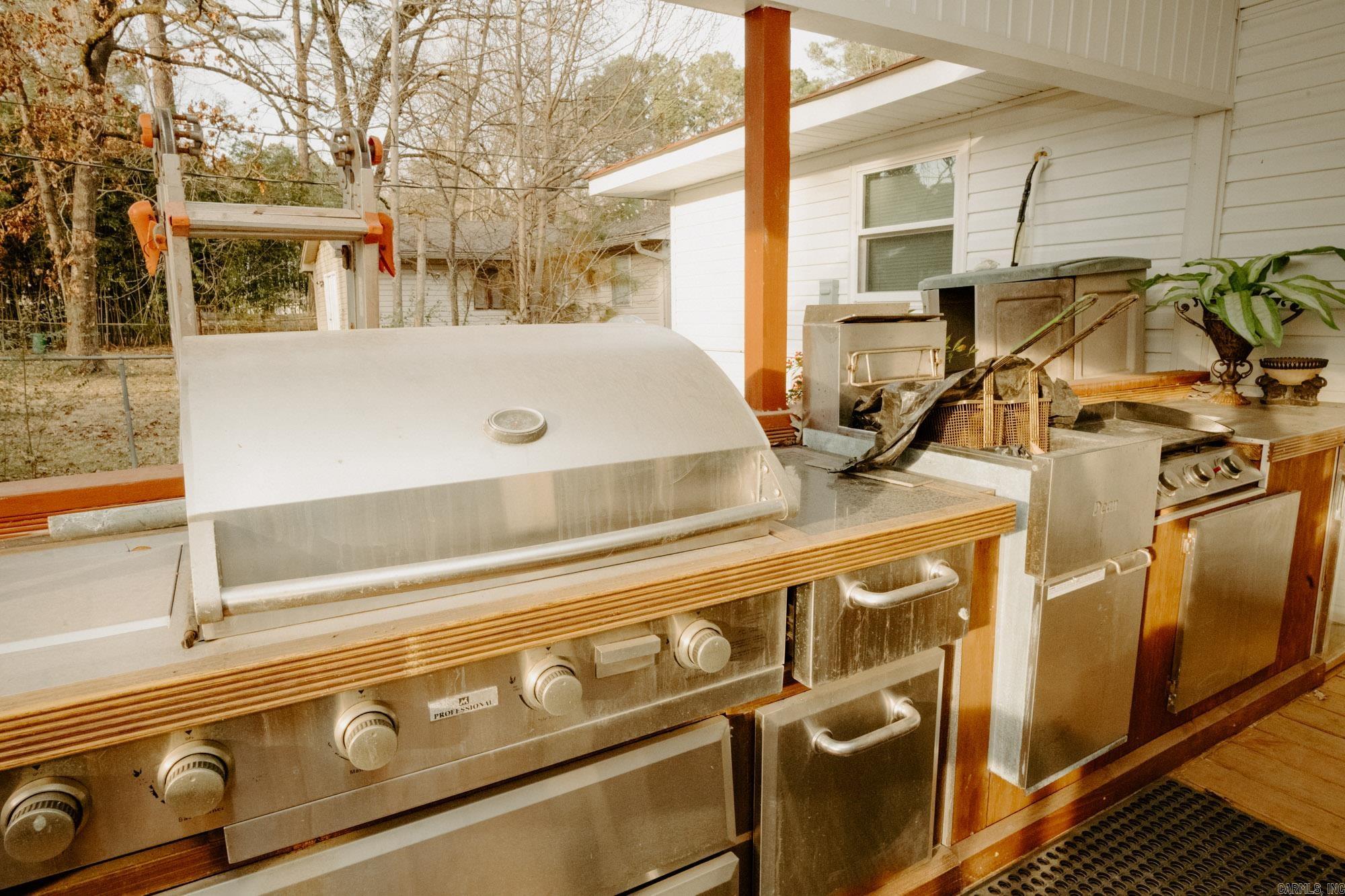 SOUTH LAKEVIEW - Residential