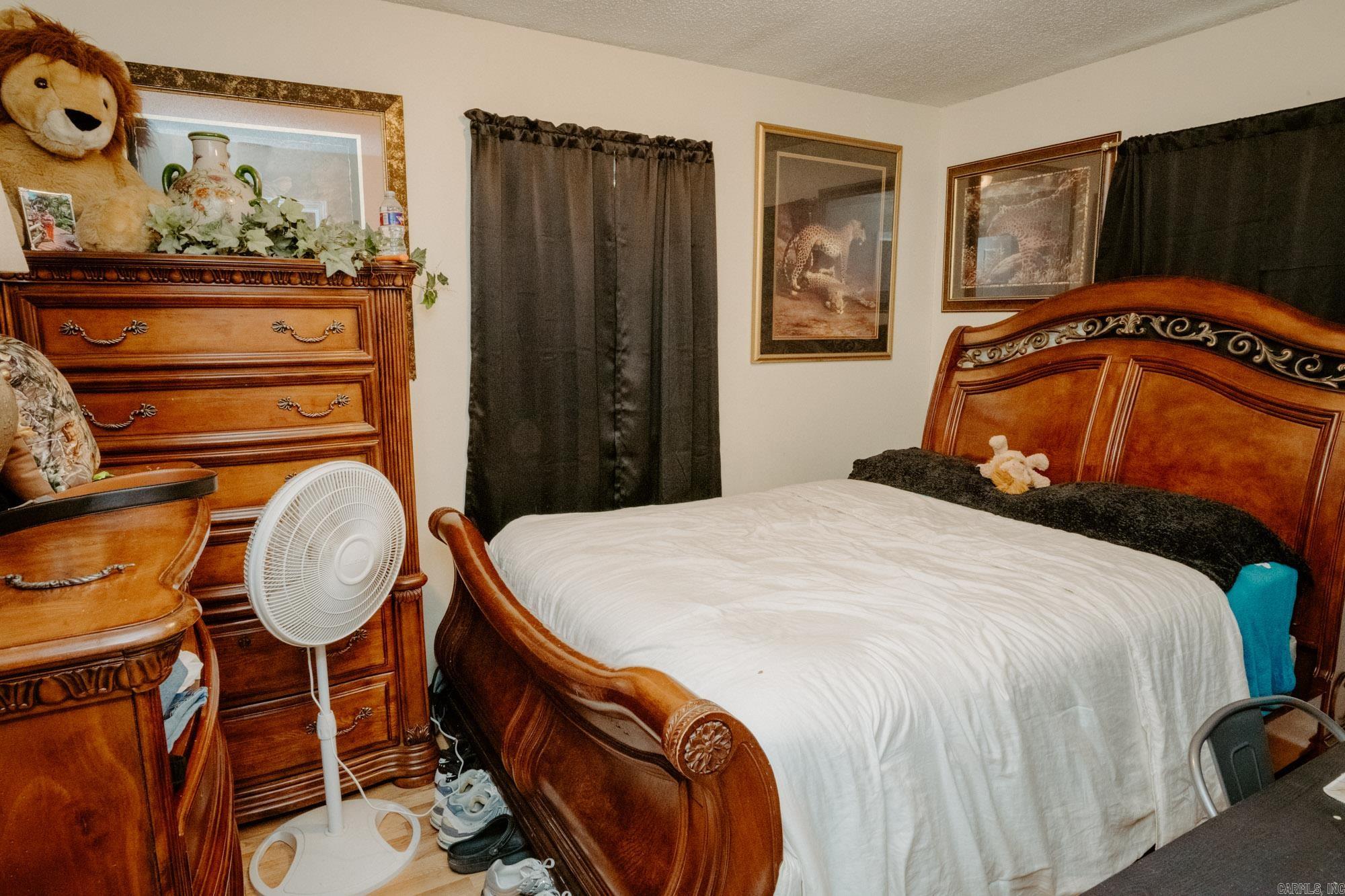 SOUTH LAKEVIEW - Residential