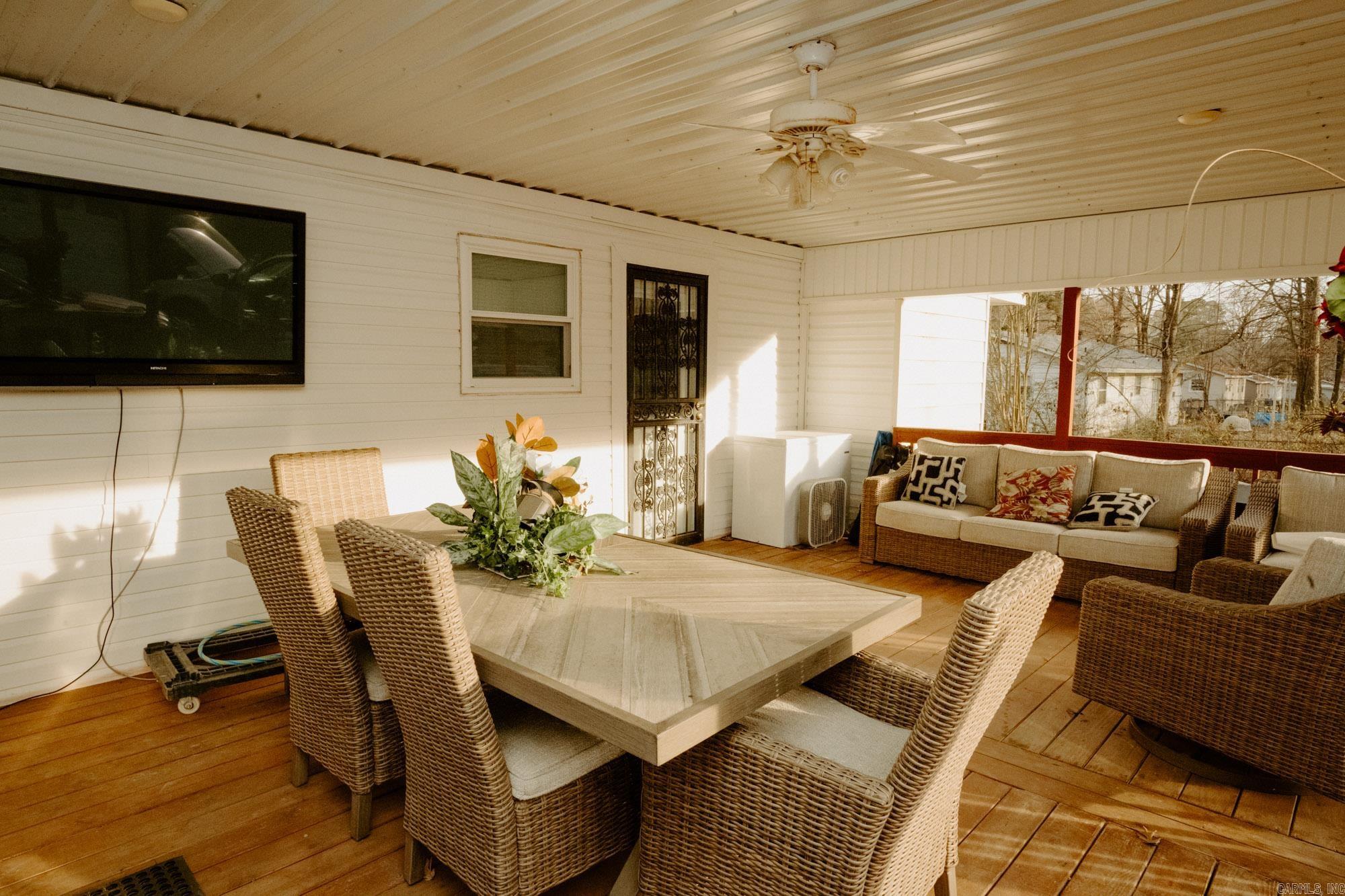 SOUTH LAKEVIEW - Residential