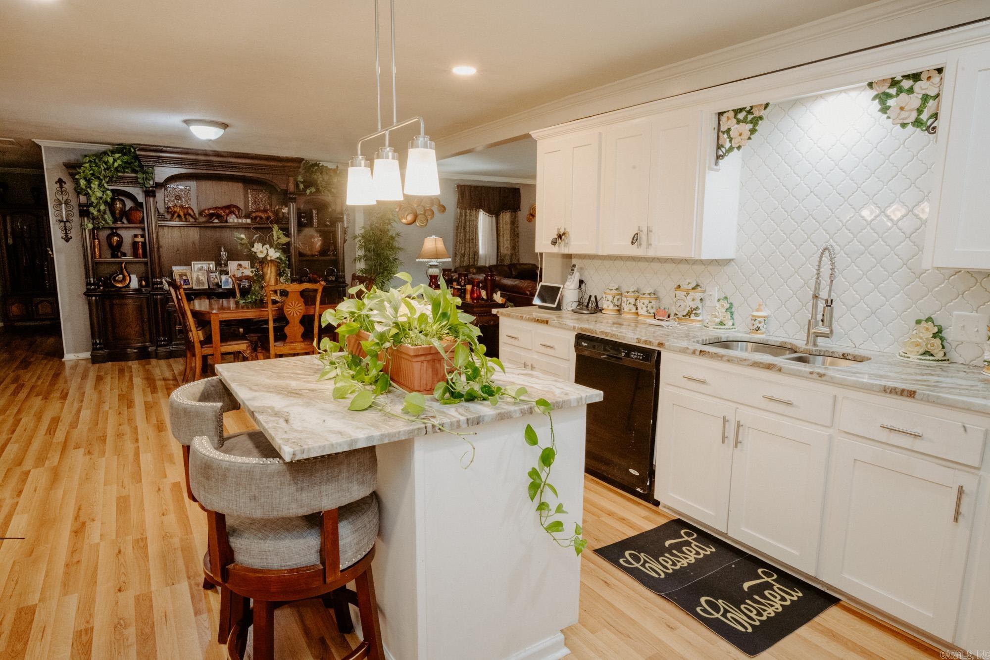 SOUTH LAKEVIEW - Residential