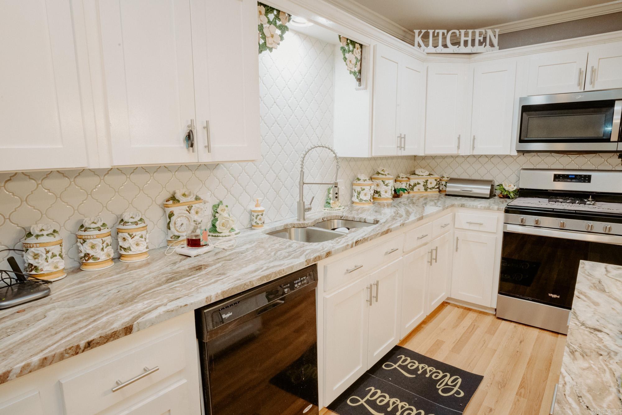 SOUTH LAKEVIEW - Residential