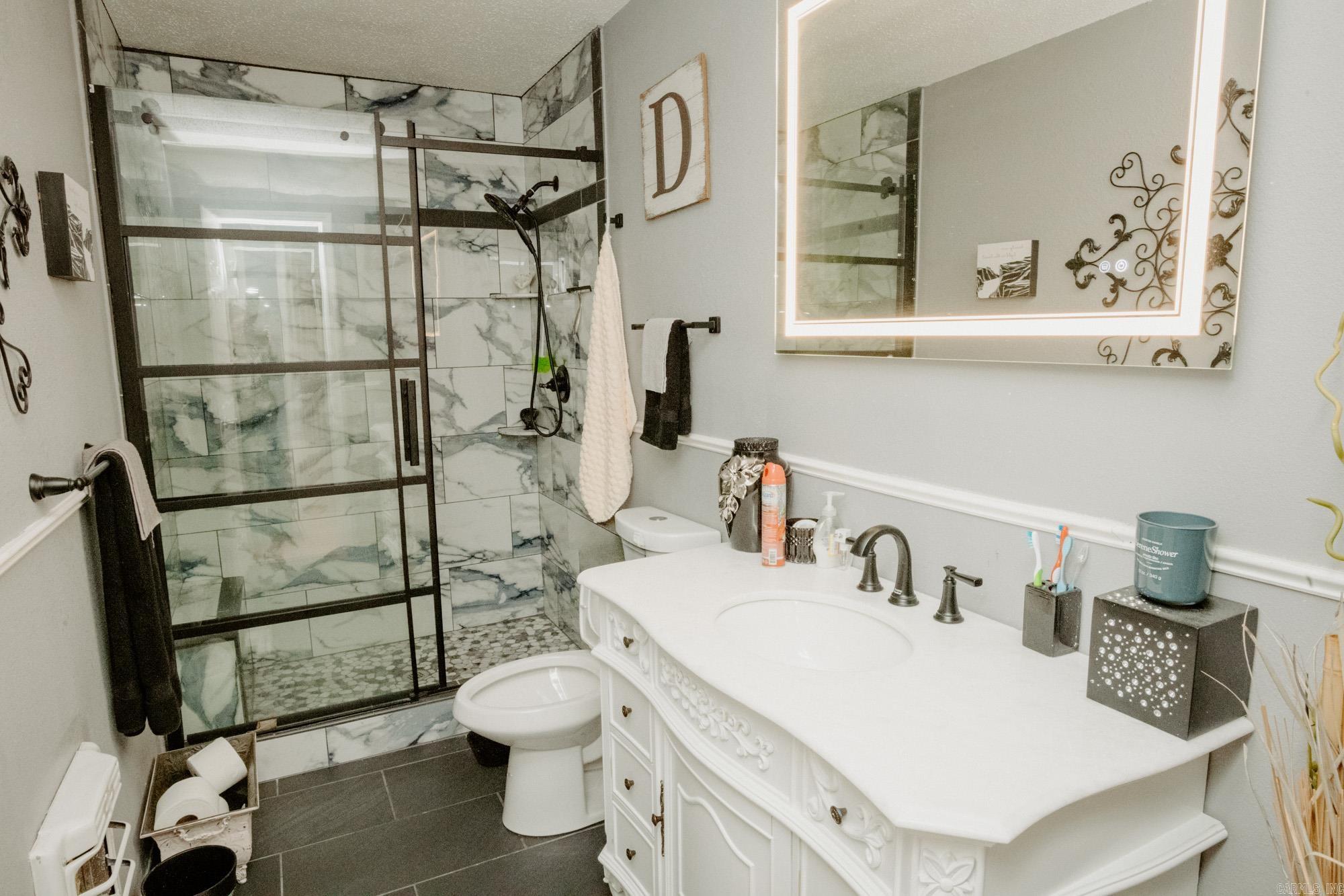 SOUTH LAKEVIEW - Residential