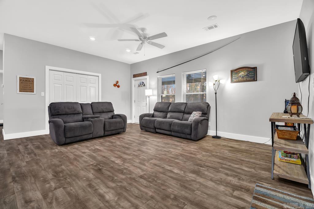 Molers Lakeside - Residential