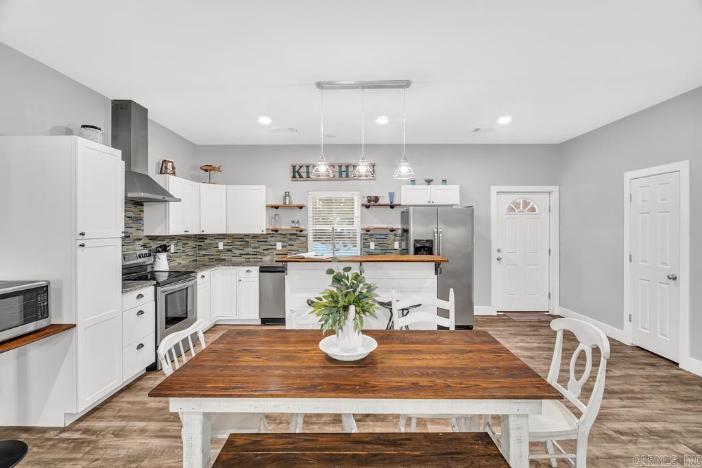 Molers Lakeside - Residential