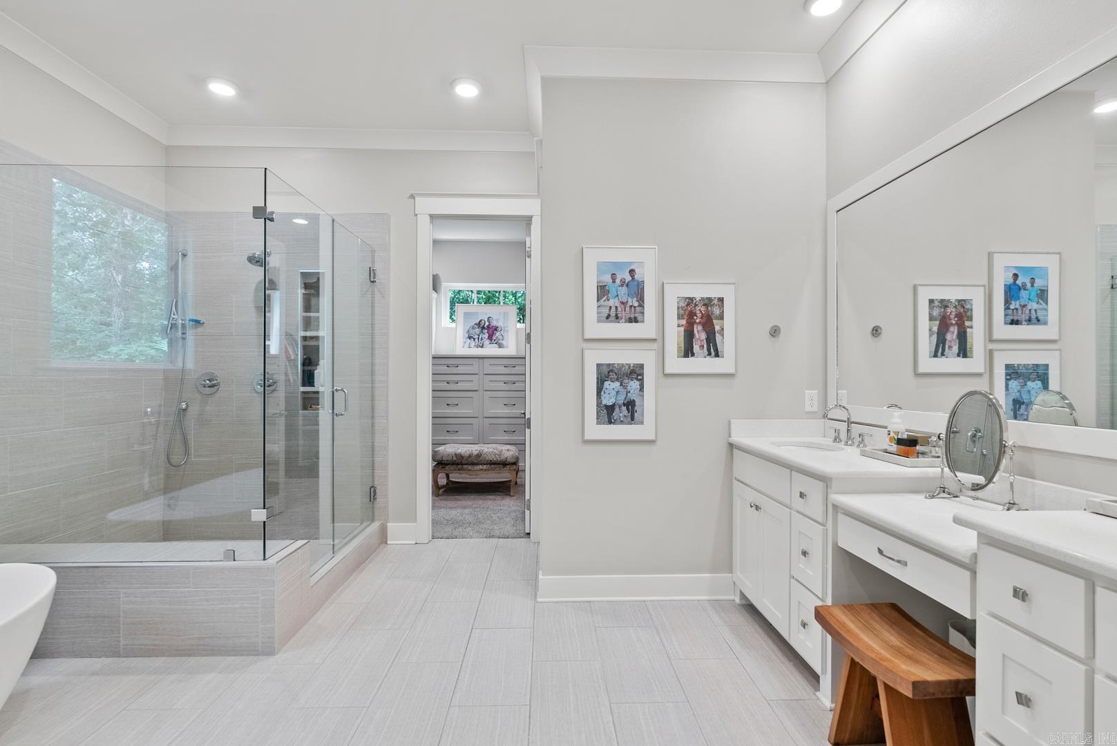 WOODLANDS EDGE - Residential