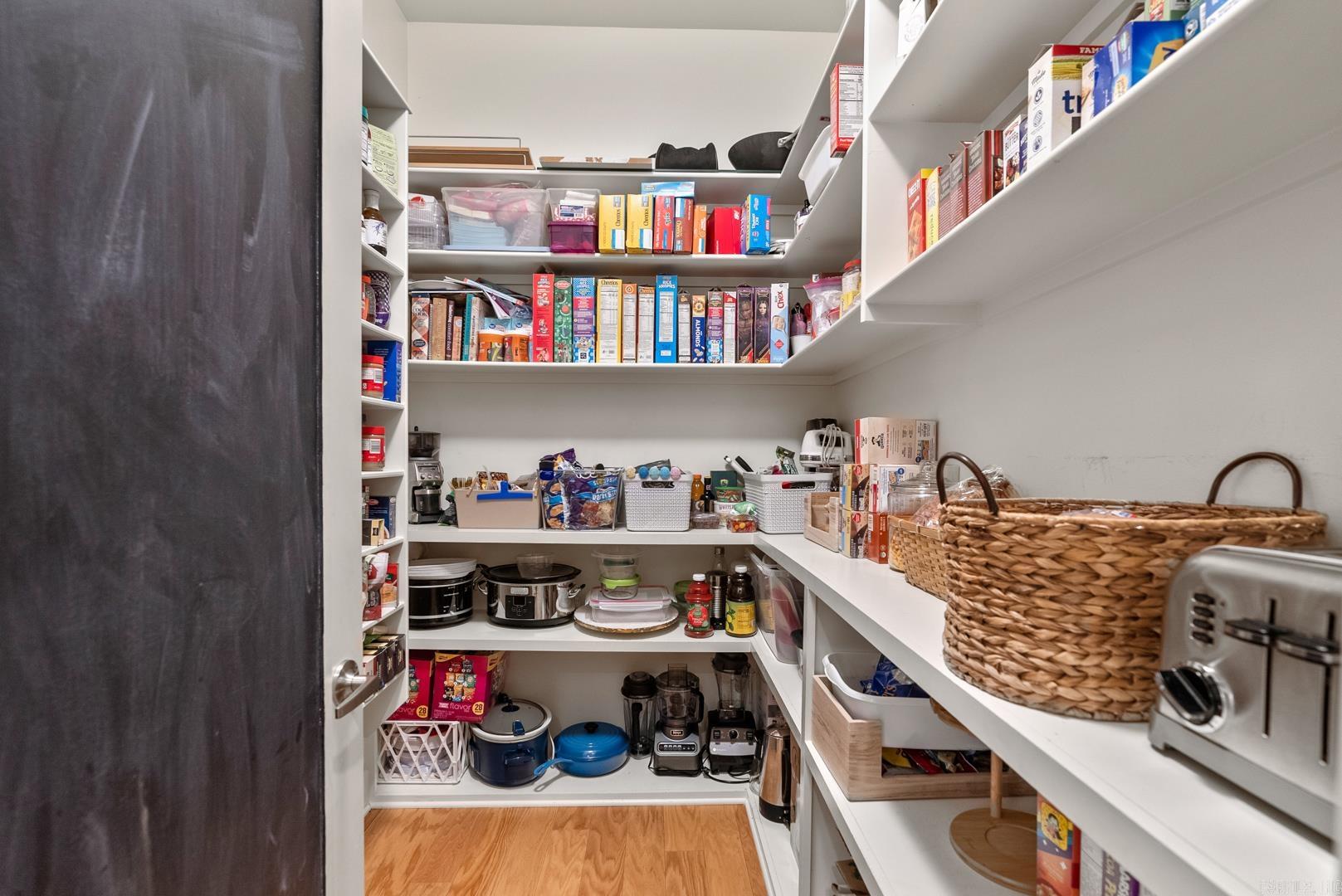 WOODLANDS EDGE - Residential