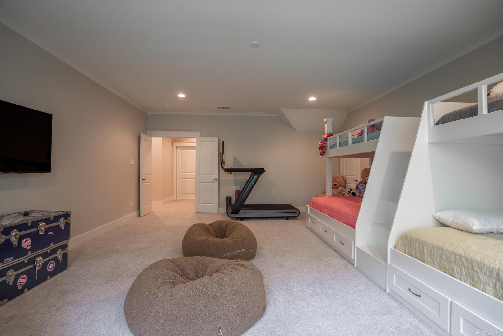 WOODLANDS EDGE - Residential