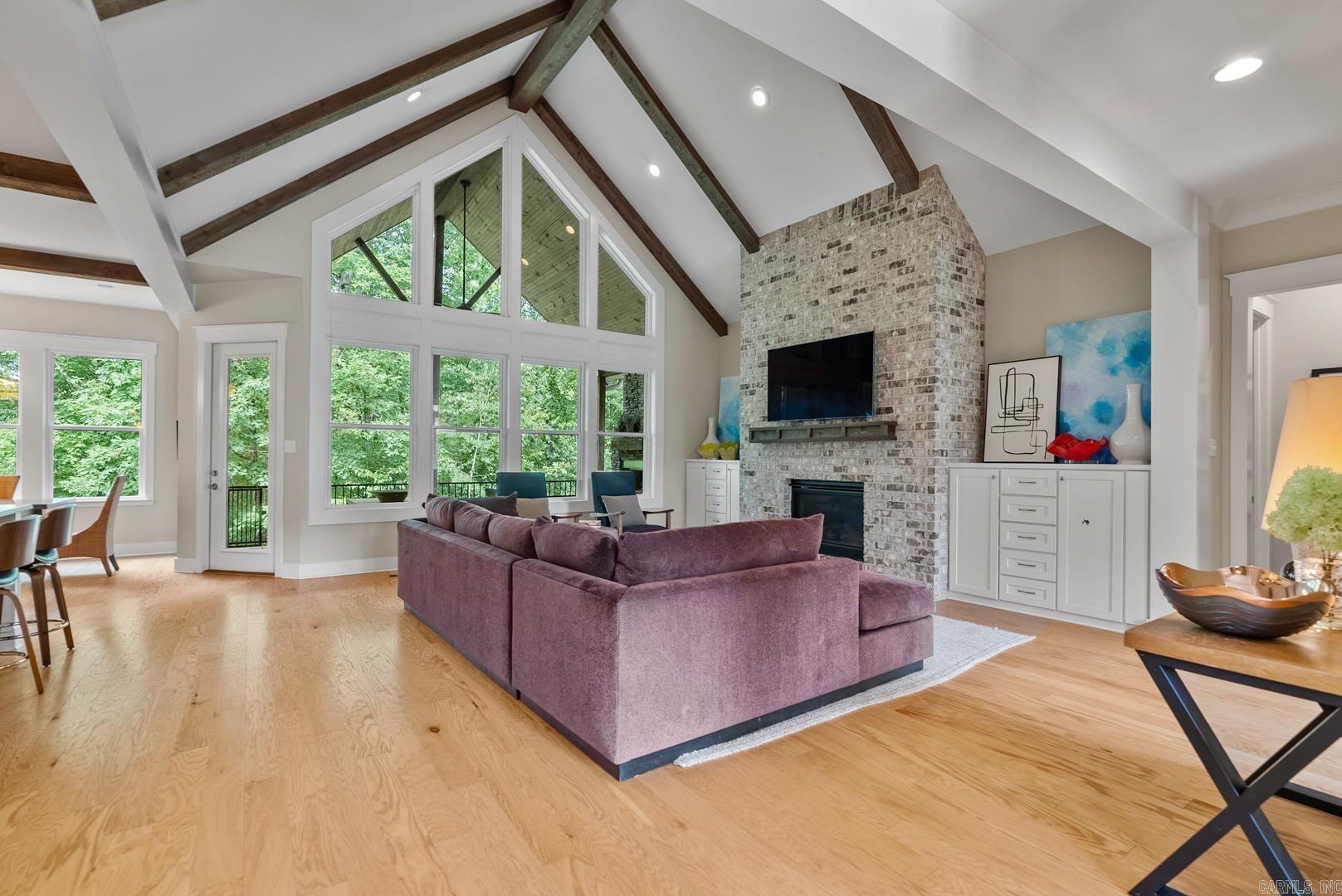 WOODLANDS EDGE - Residential