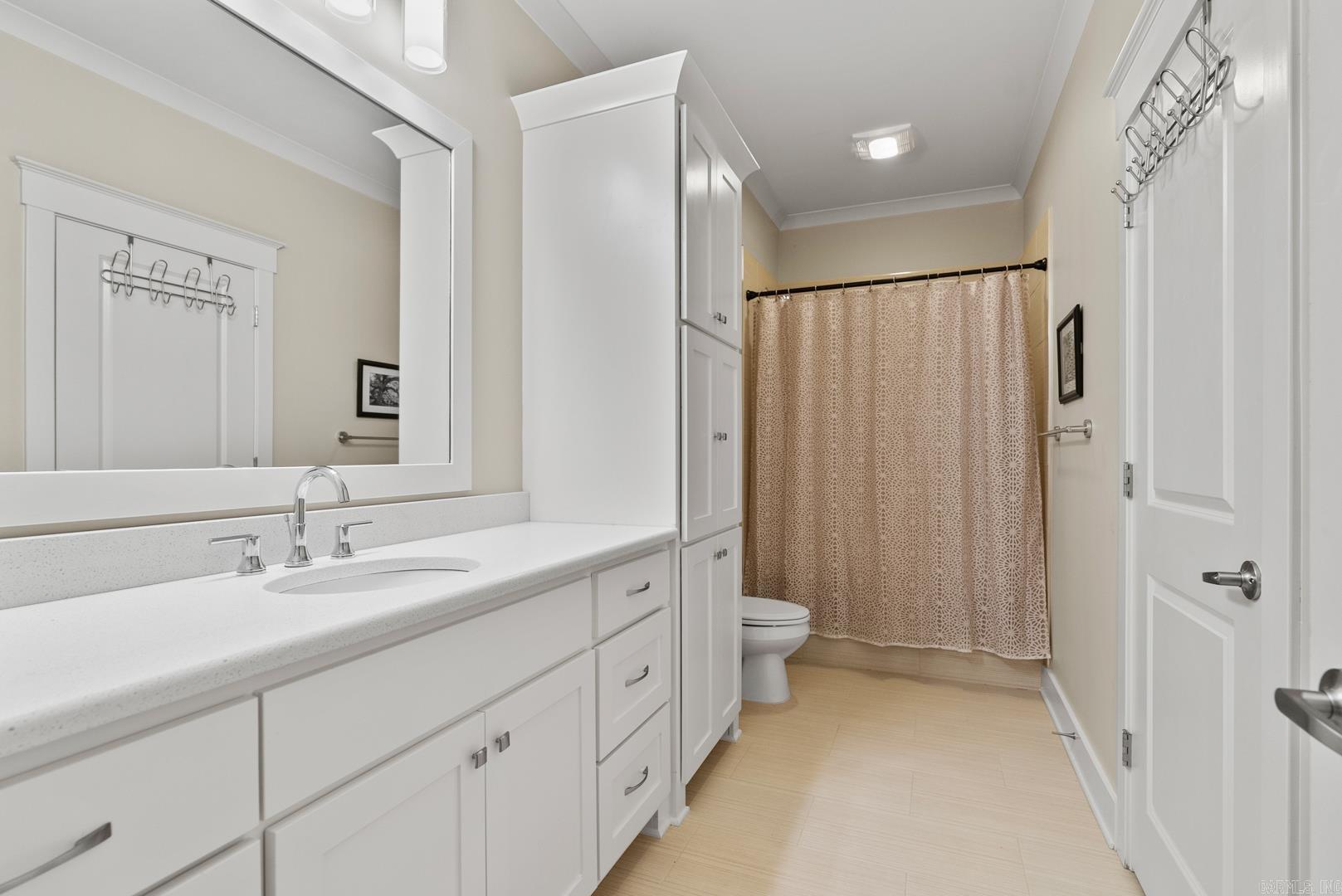 WOODLANDS EDGE - Residential