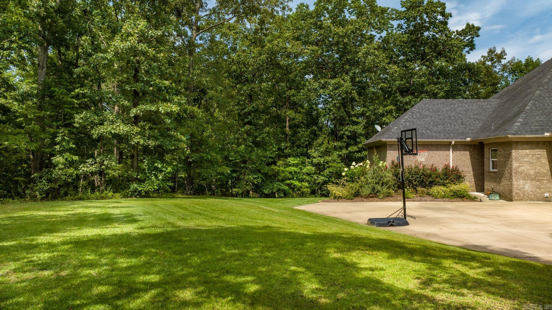 WOODLANDS EDGE - Residential