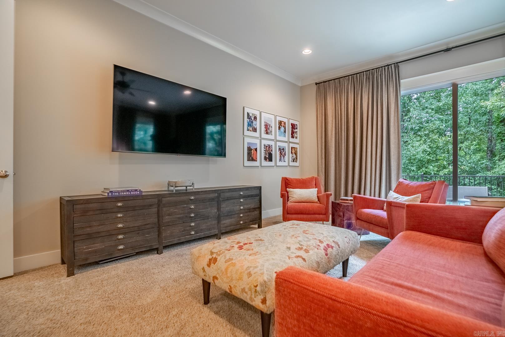 WOODLANDS EDGE - Residential