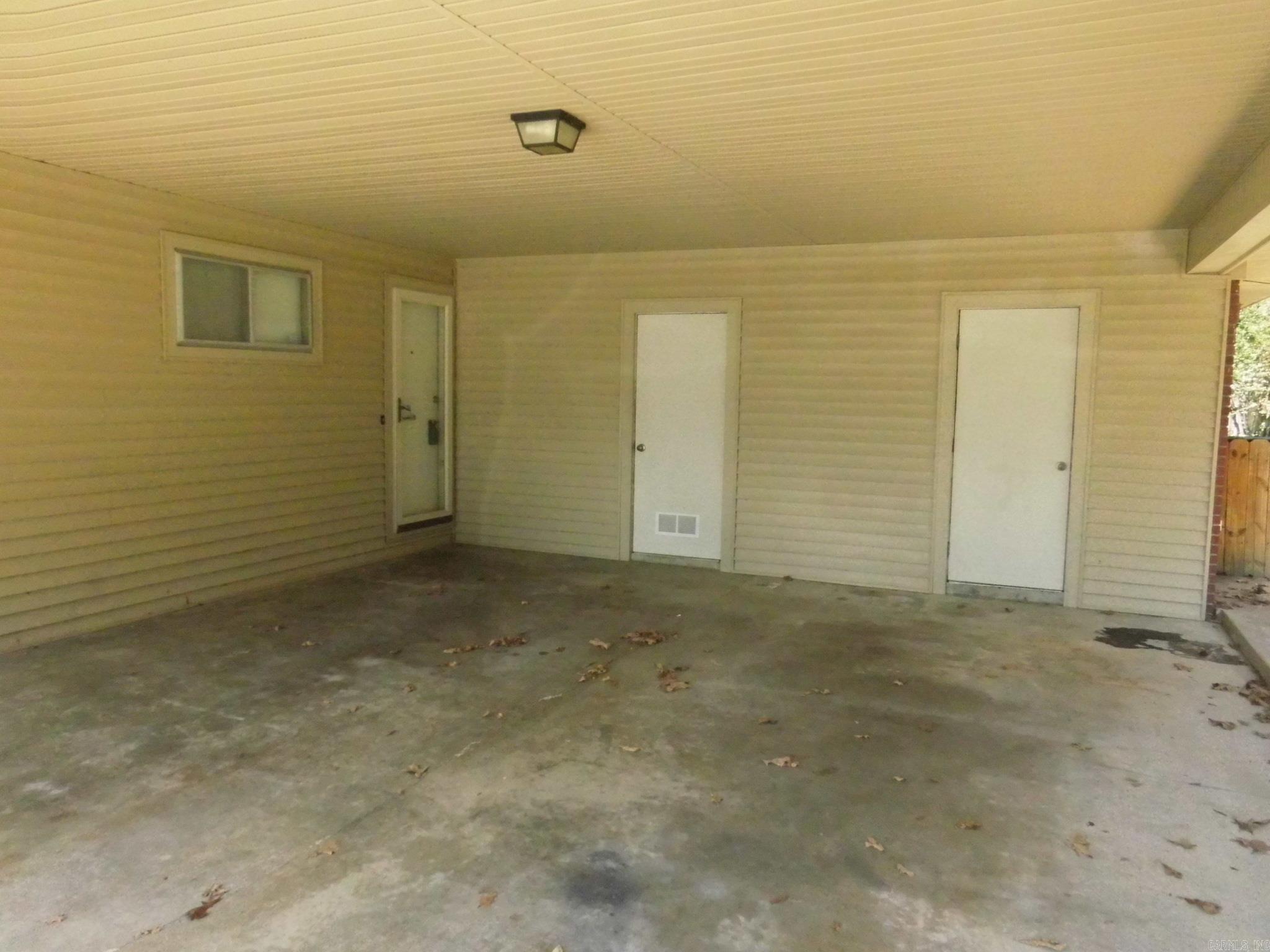 INDIAN HILLS - Residential
