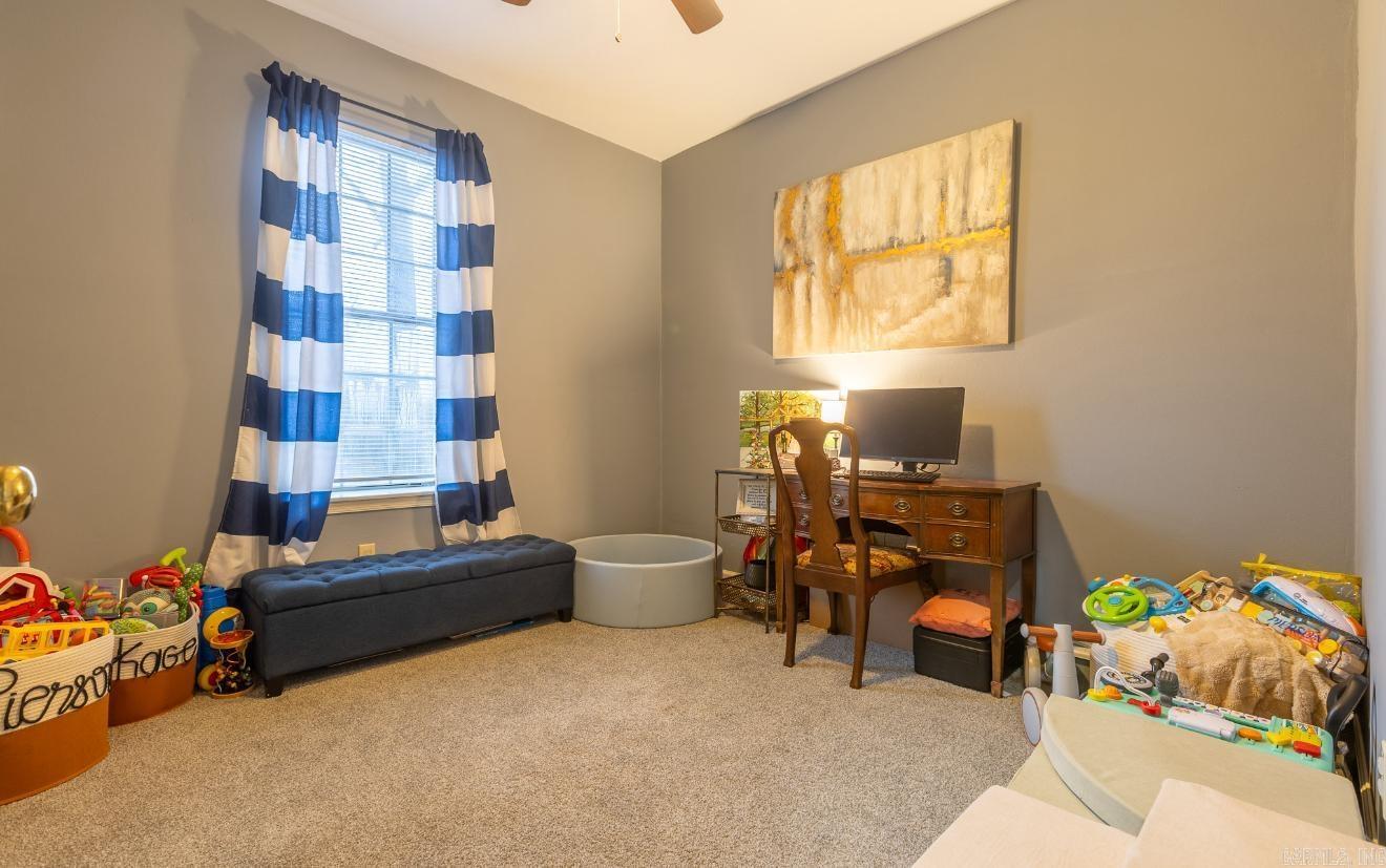 ANGEL COURT - Residential