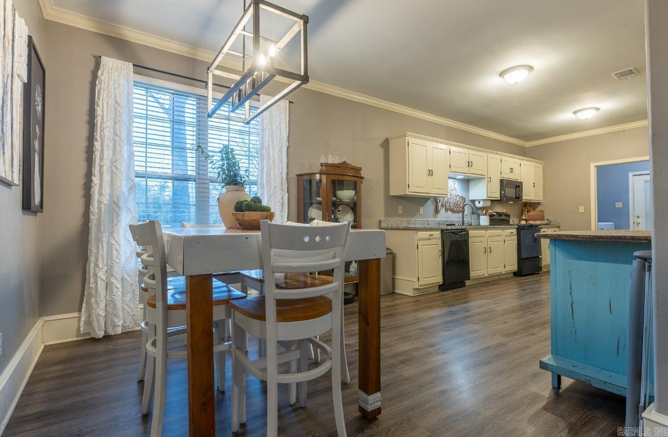 ANGEL COURT - Residential